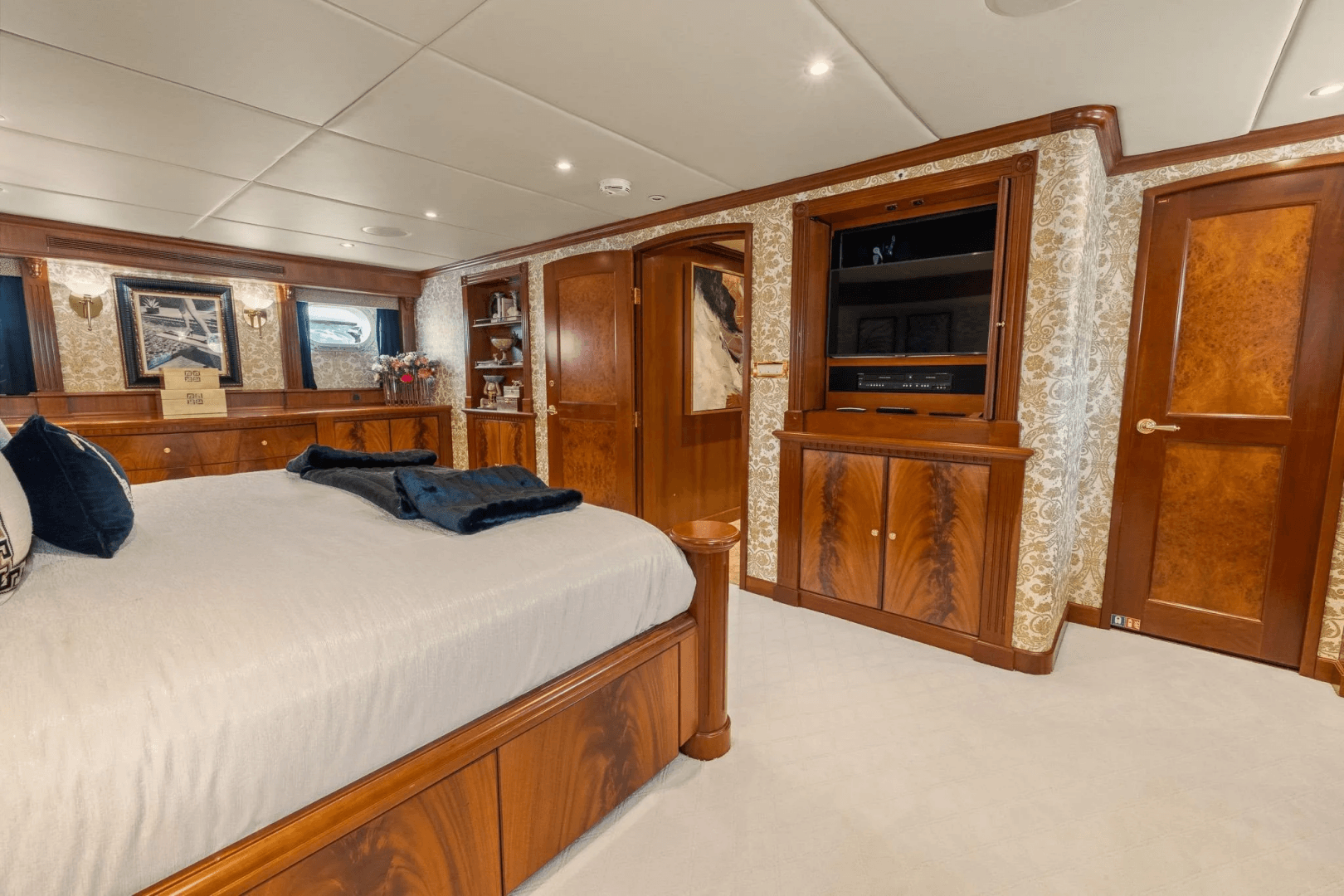 1999 Trinity Yachts Raised Pilothouse