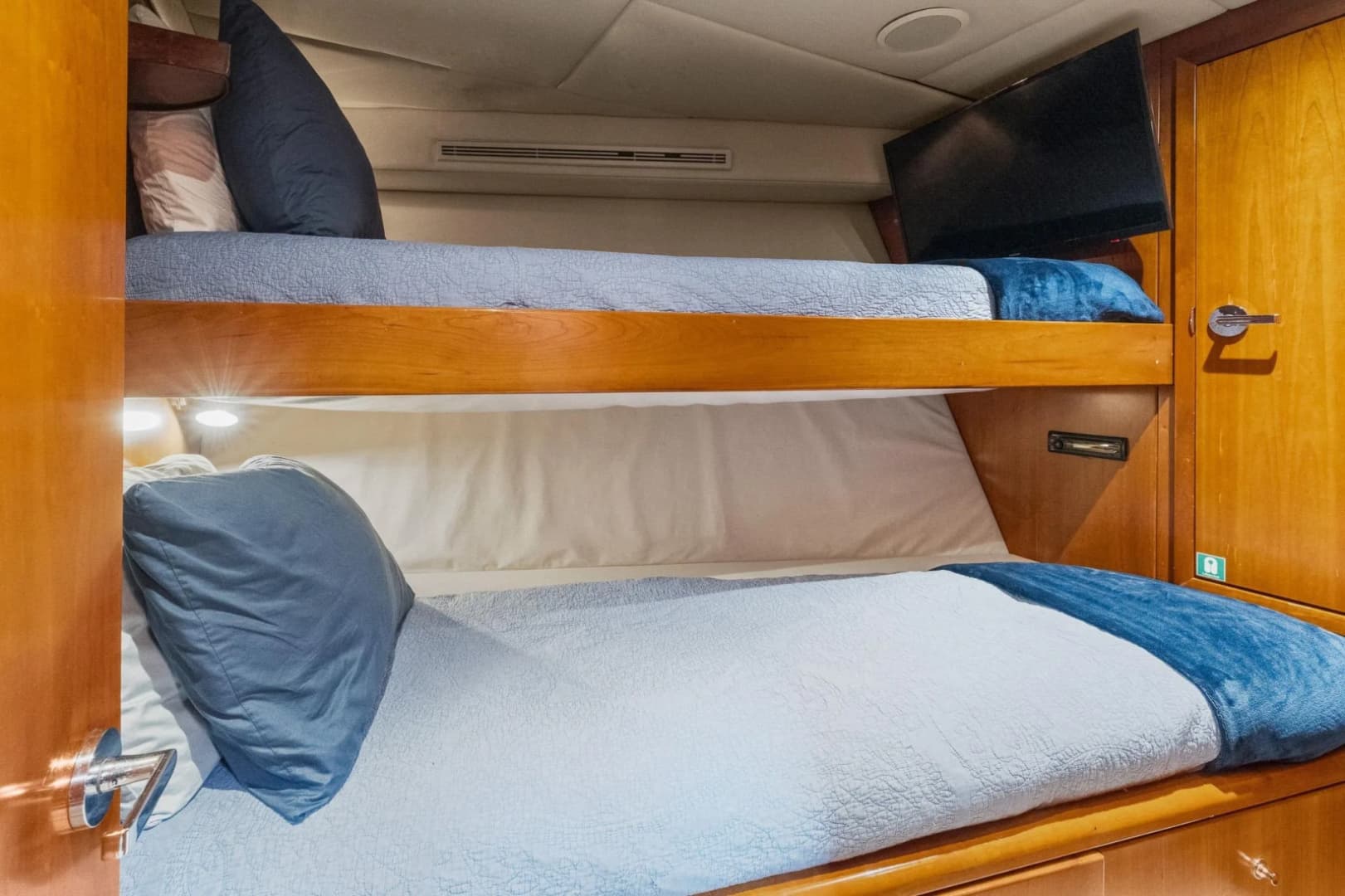 1999 Trinity Yachts Raised Pilothouse