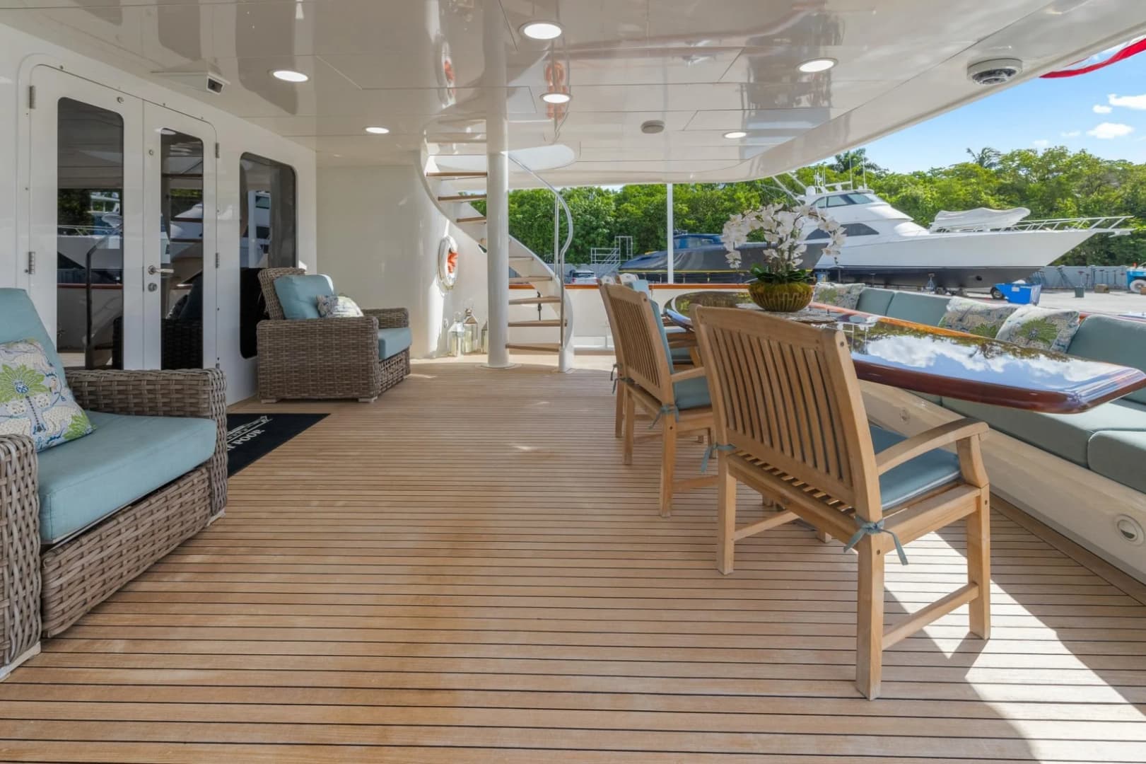 1999 Trinity Yachts Raised Pilothouse