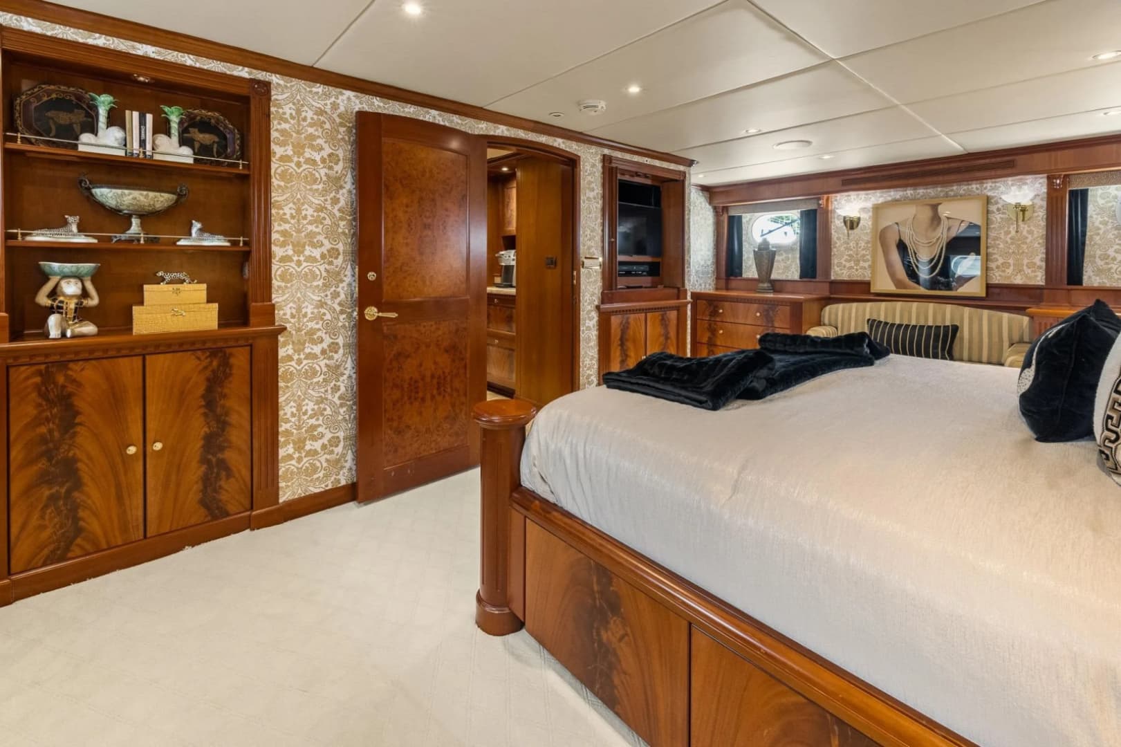 1999 Trinity Yachts Raised Pilothouse