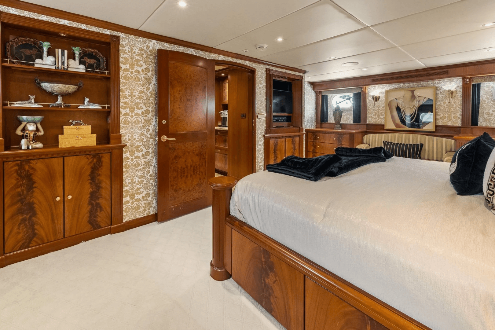 1999 Trinity Yachts Raised Pilothouse