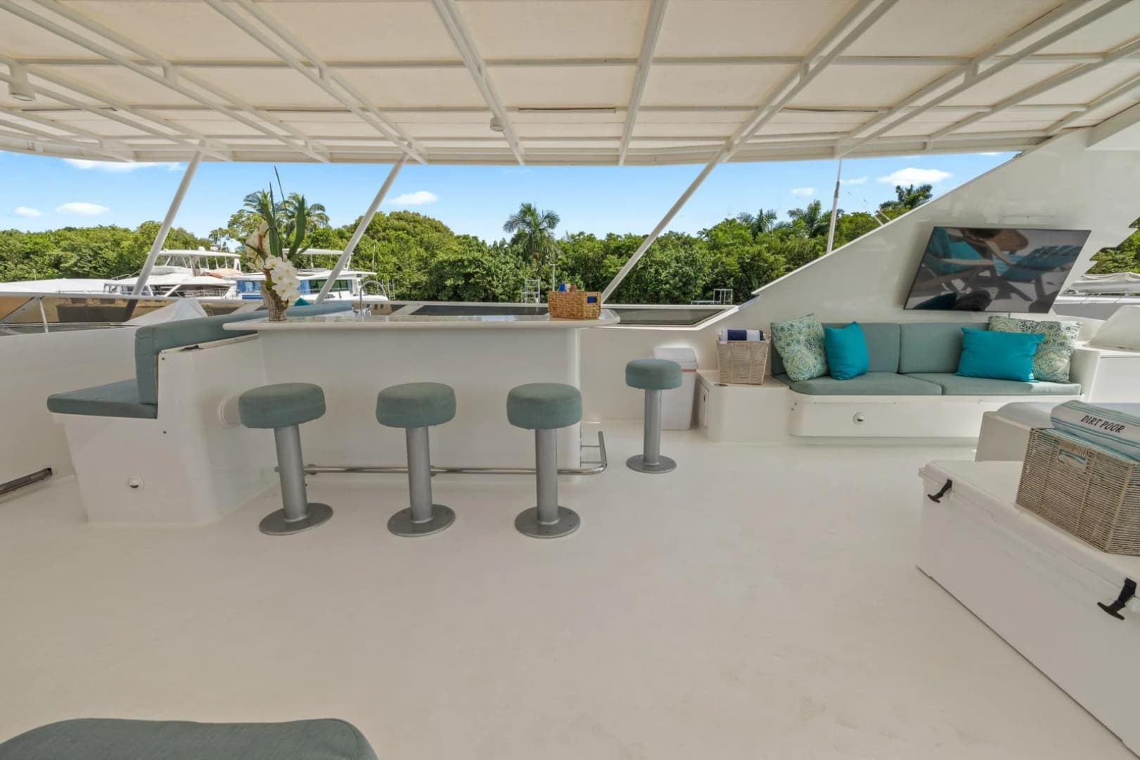 1999 Trinity Yachts Raised Pilothouse