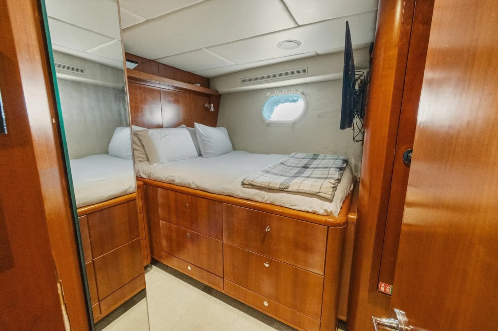1999 Trinity Yachts Raised Pilothouse