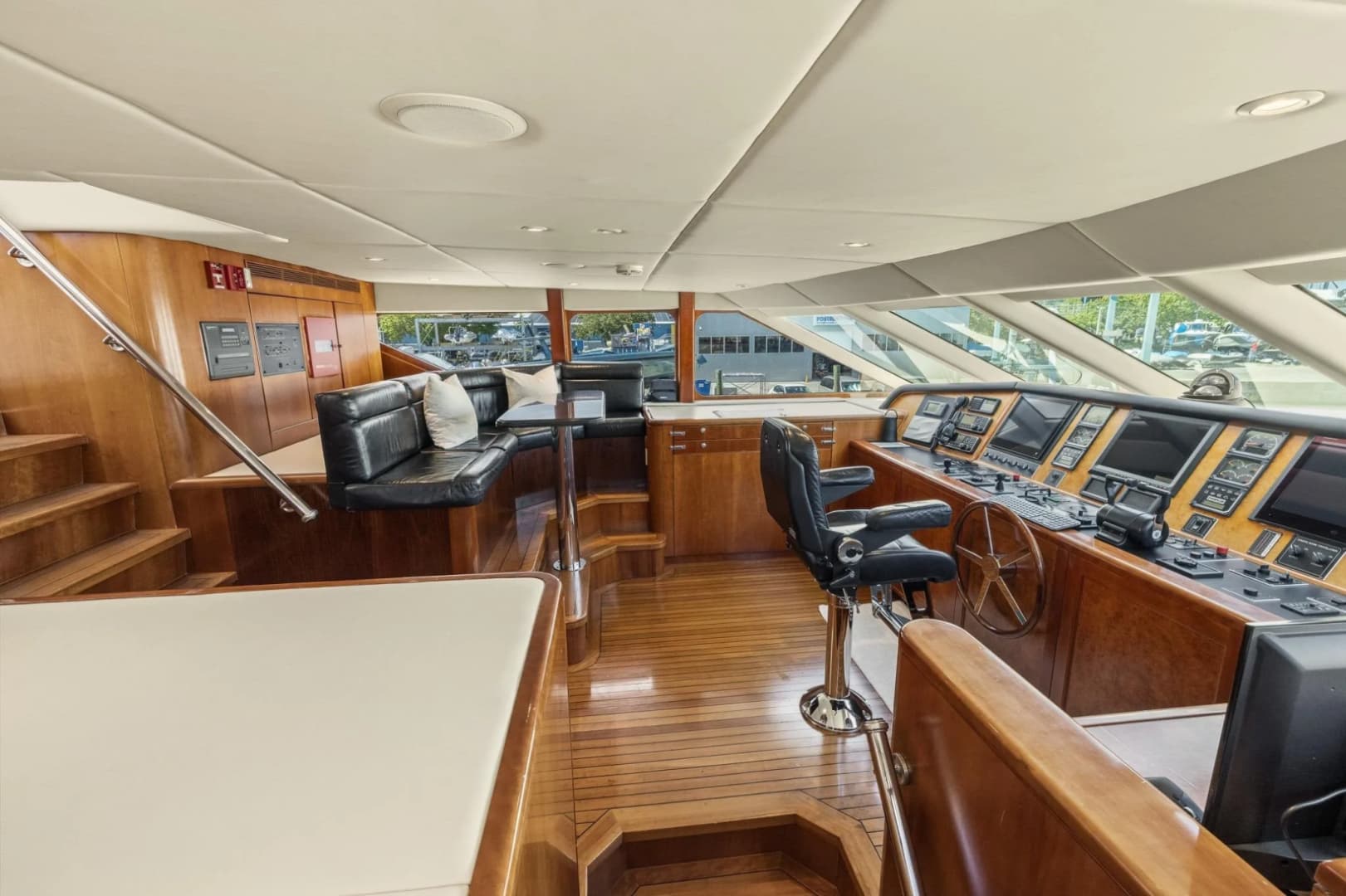 1999 Trinity Yachts Raised Pilothouse