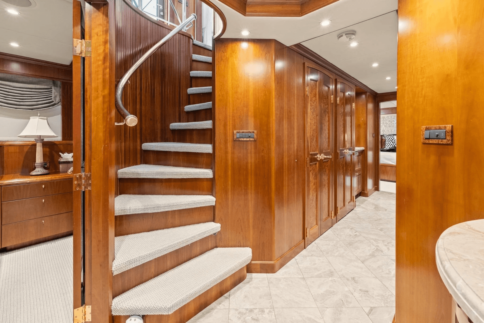 1999 Trinity Yachts Raised Pilothouse