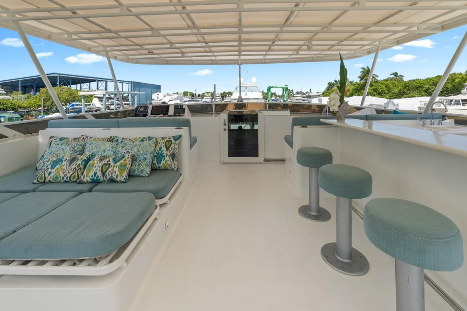 1999 Trinity Yachts Raised Pilothouse
