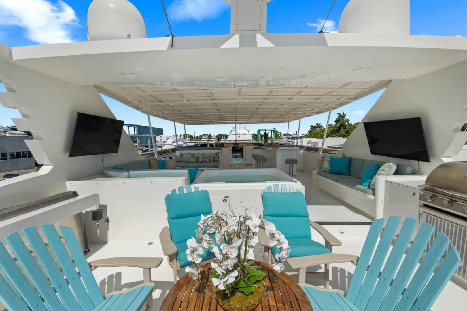 1999 Trinity Yachts Raised Pilothouse