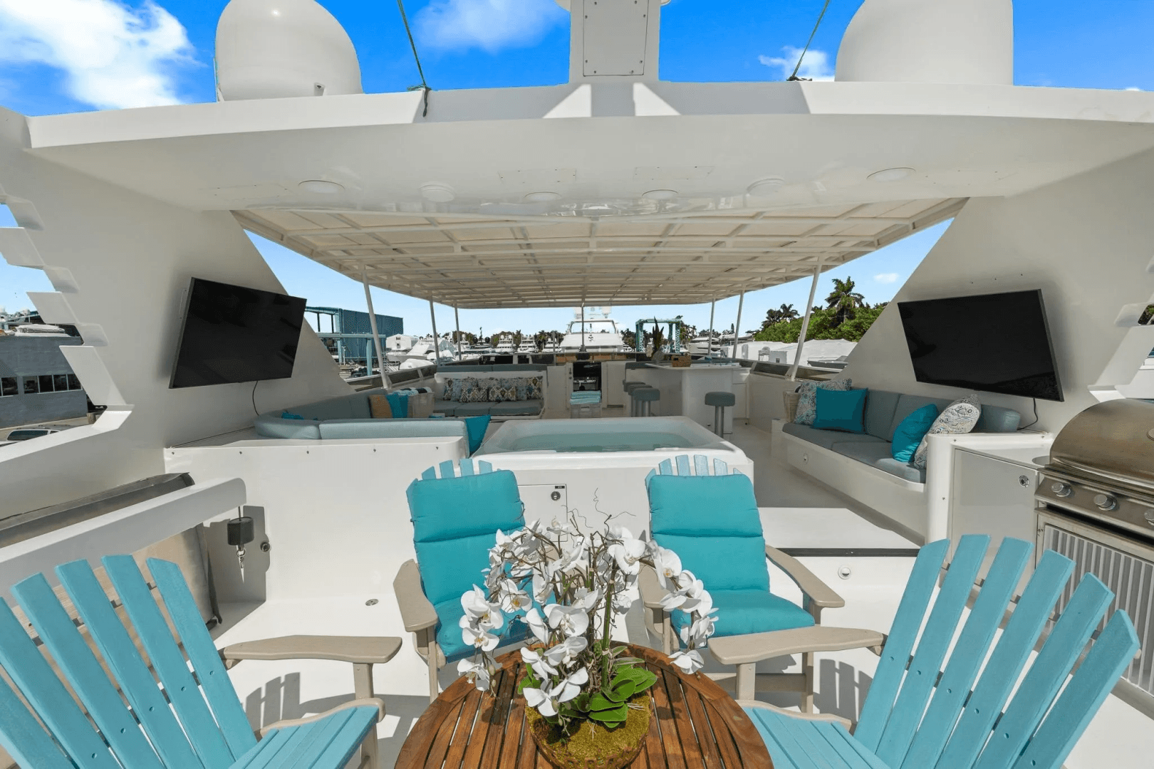 1999 Trinity Yachts Raised Pilothouse