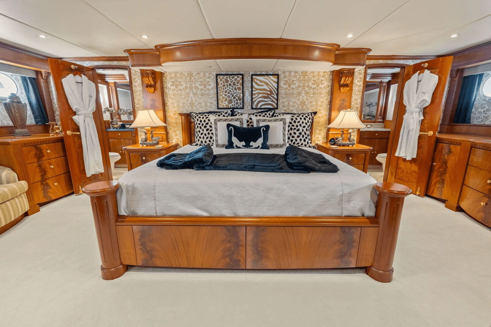 1999 Trinity Yachts Raised Pilothouse