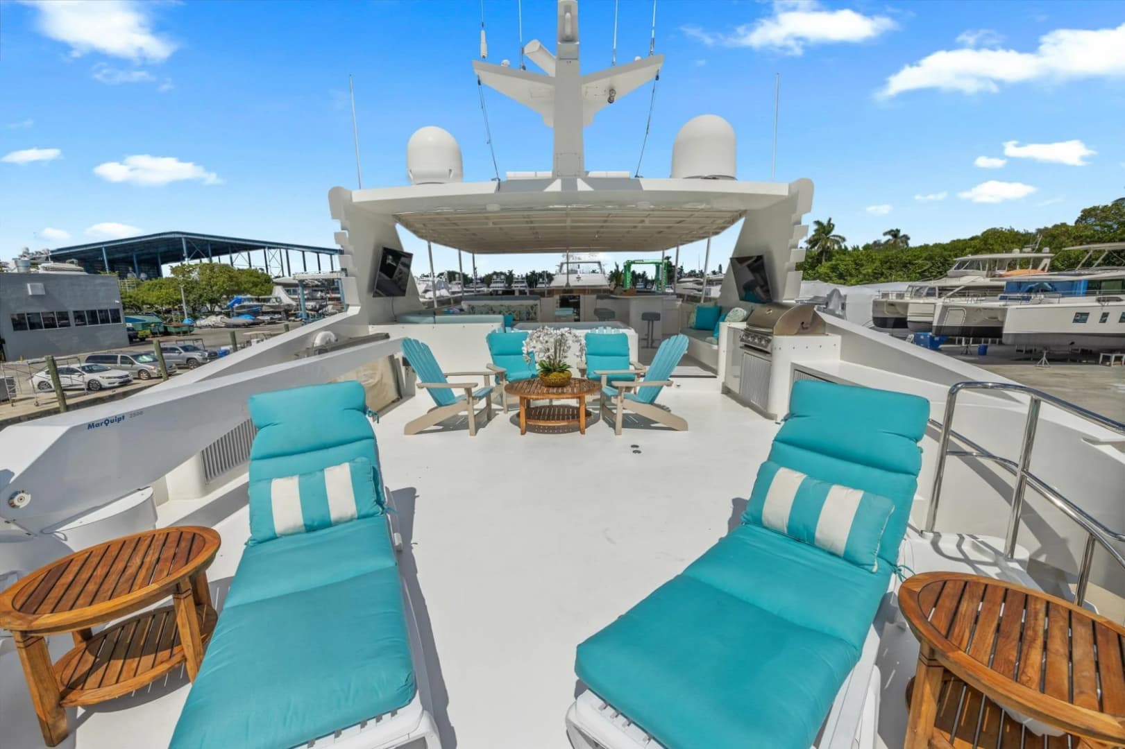 1999 Trinity Yachts Raised Pilothouse