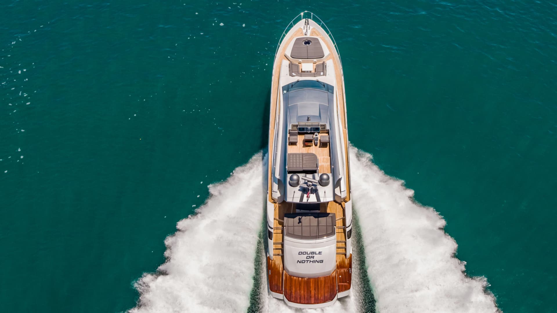 2017 Pershing 82 VHP
