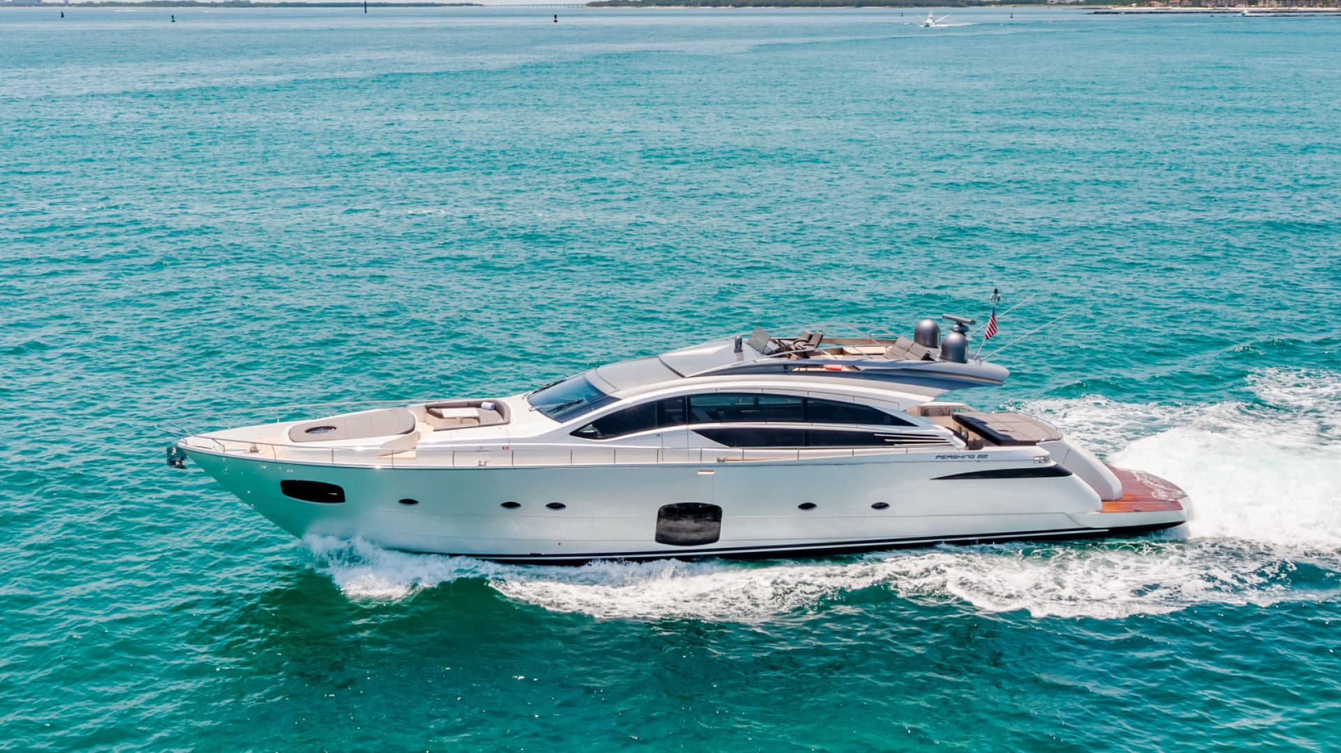 2017 Pershing 82 VHP