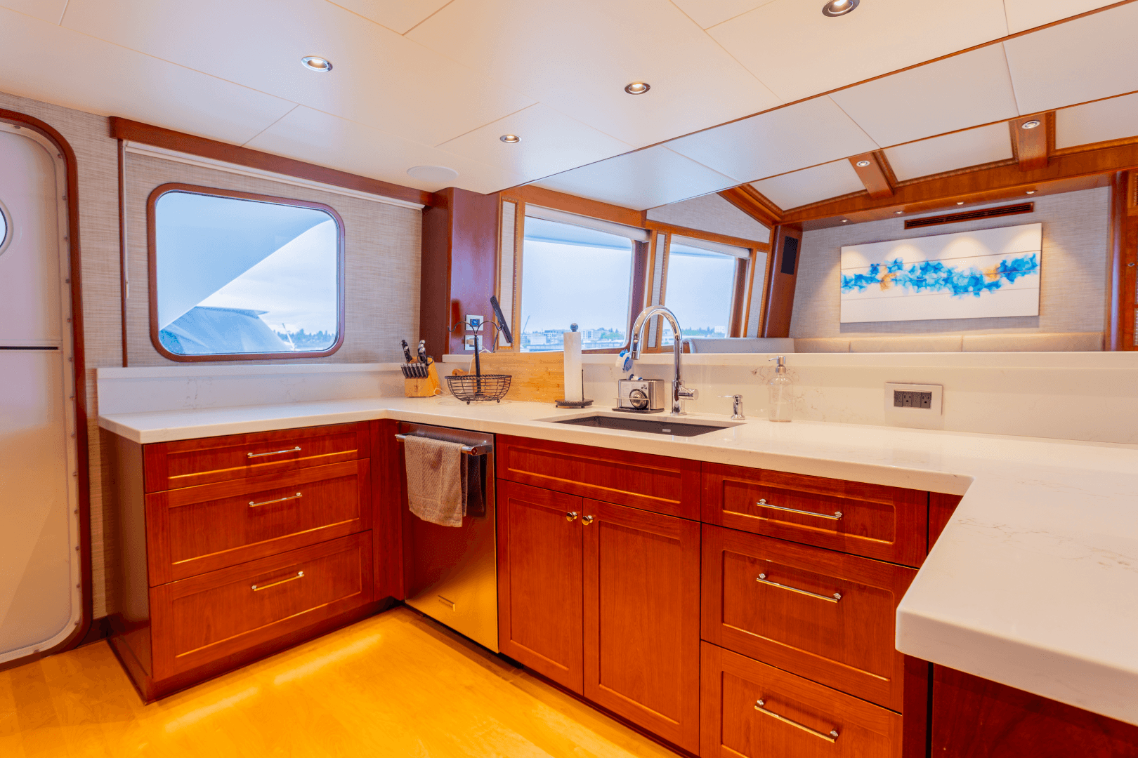 1993 Queenship Explorer