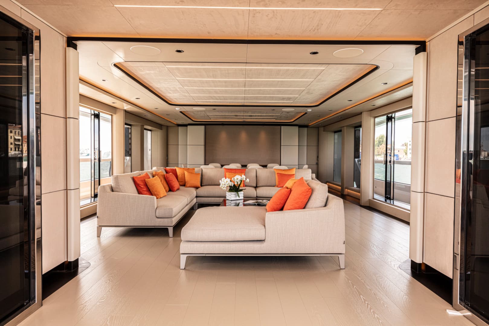 2028 Ocean King Ducale 120