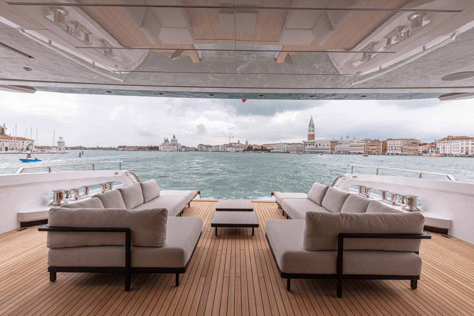 2028 Ocean King Ducale 120