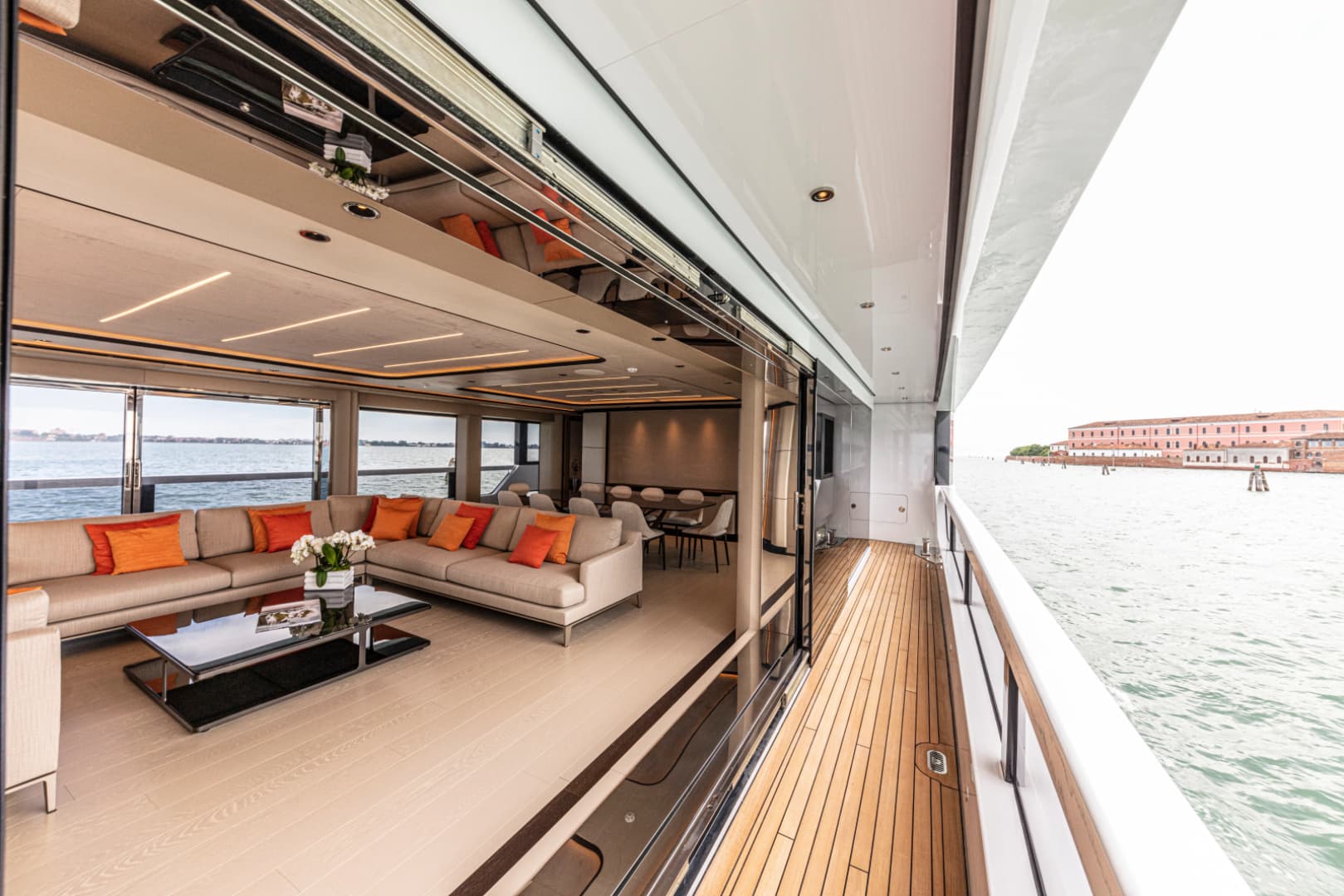 2028 Ocean King Ducale 120