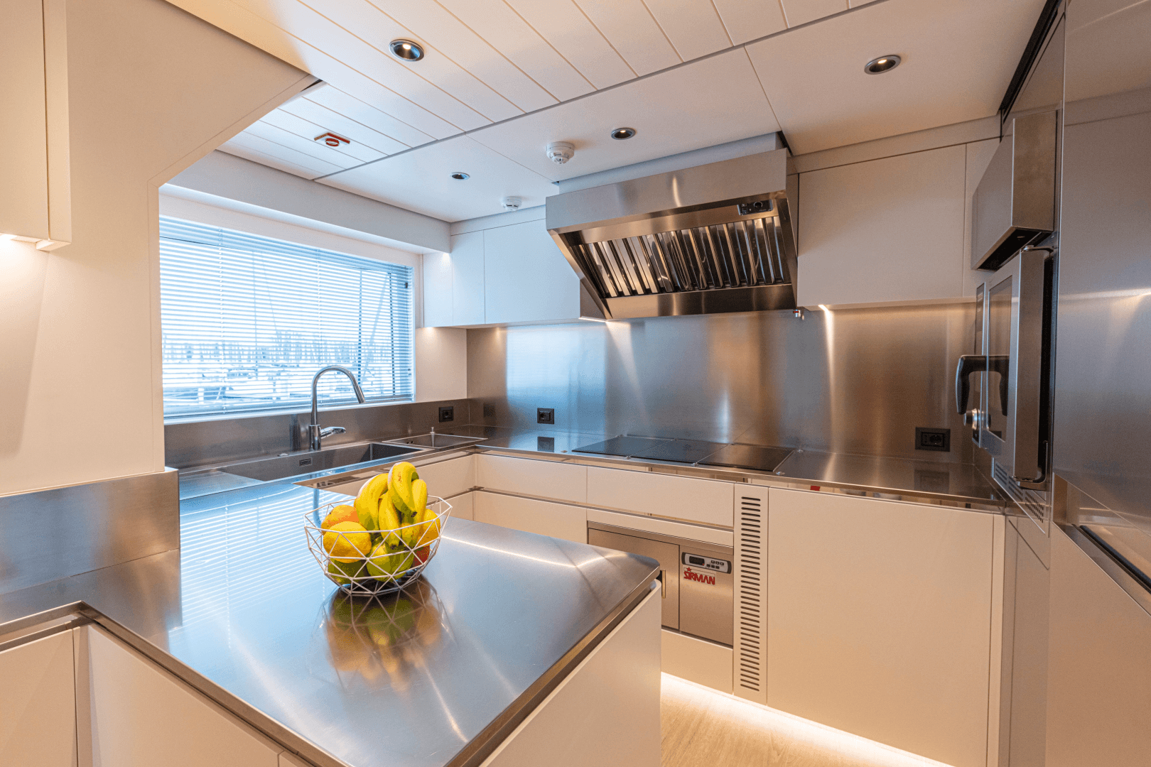 2028 Ocean King Ducale 120