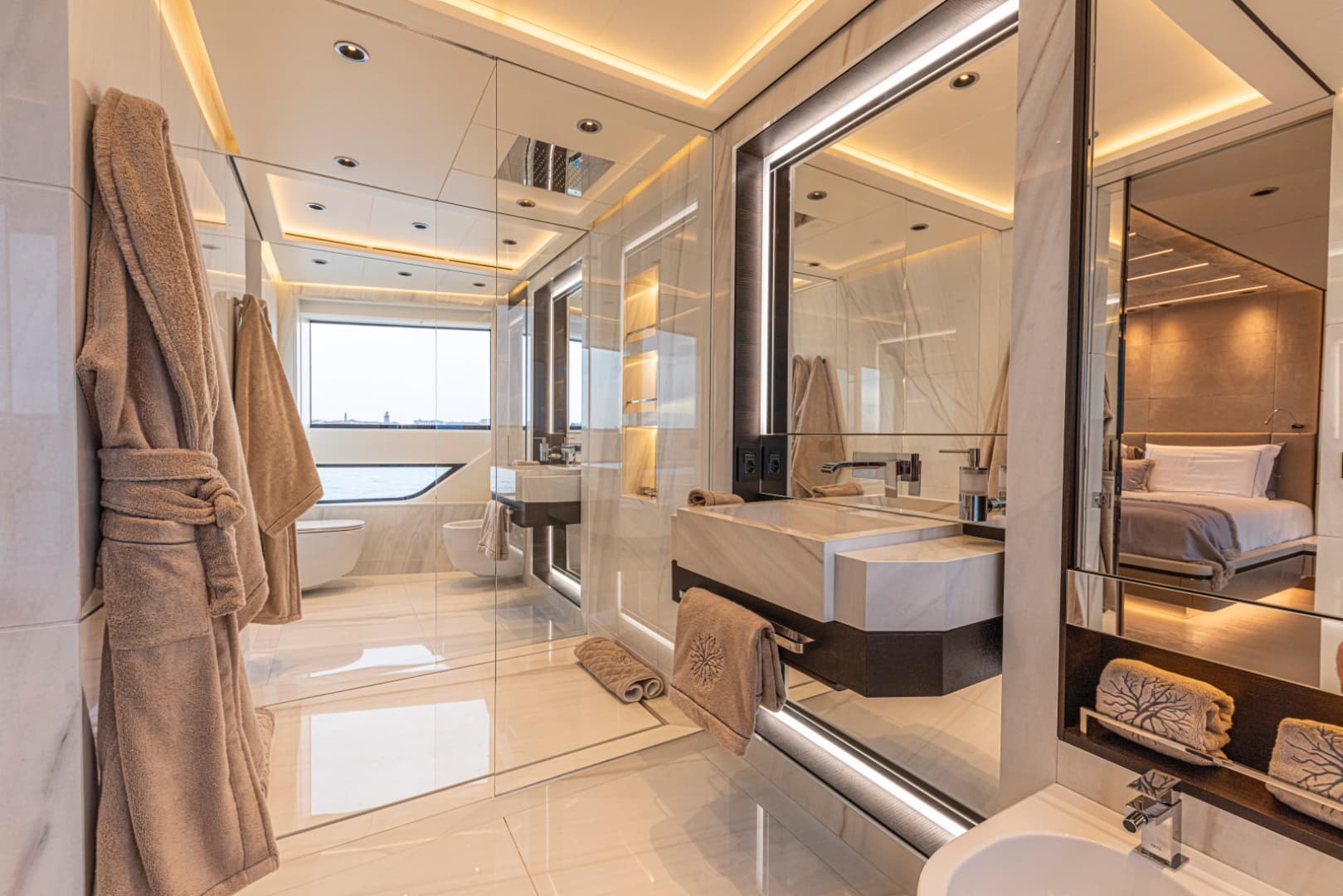 2028 Ocean King Ducale 120