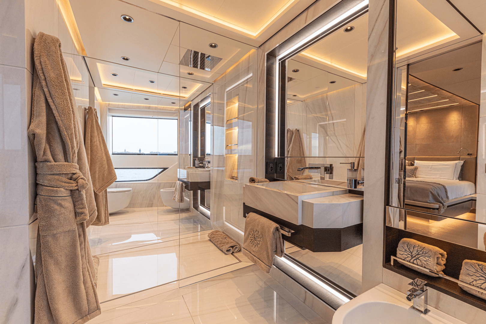 2028 Ocean King Ducale 120