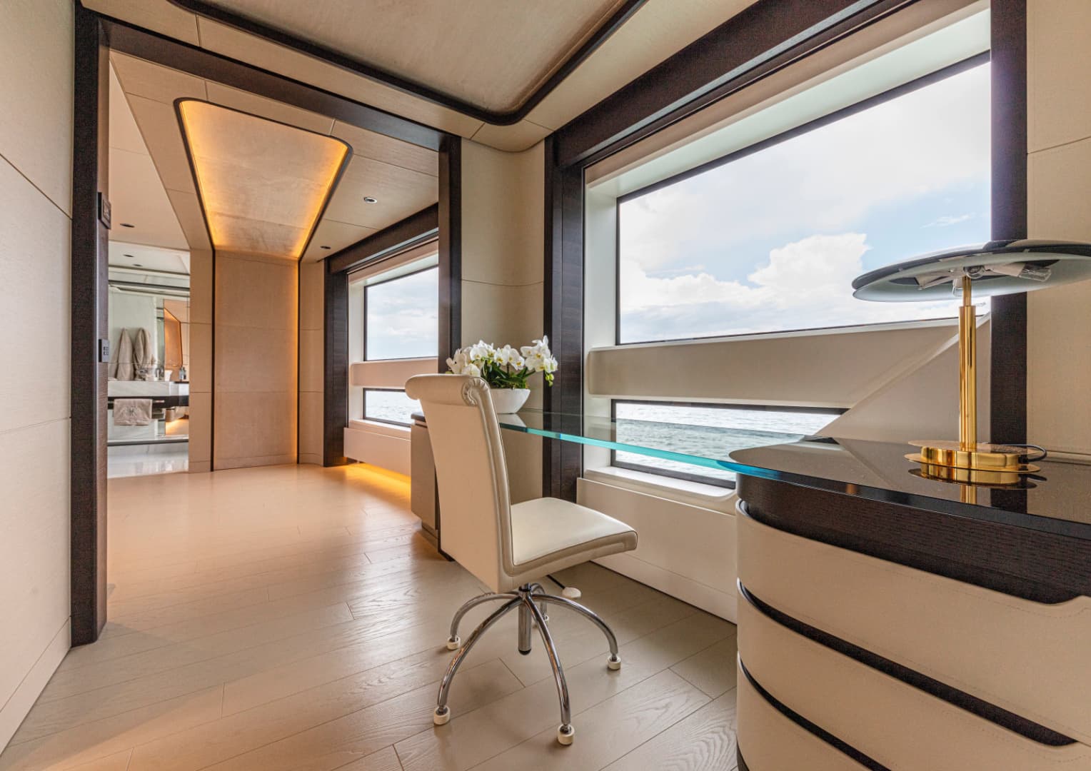 2028 Ocean King Ducale 120