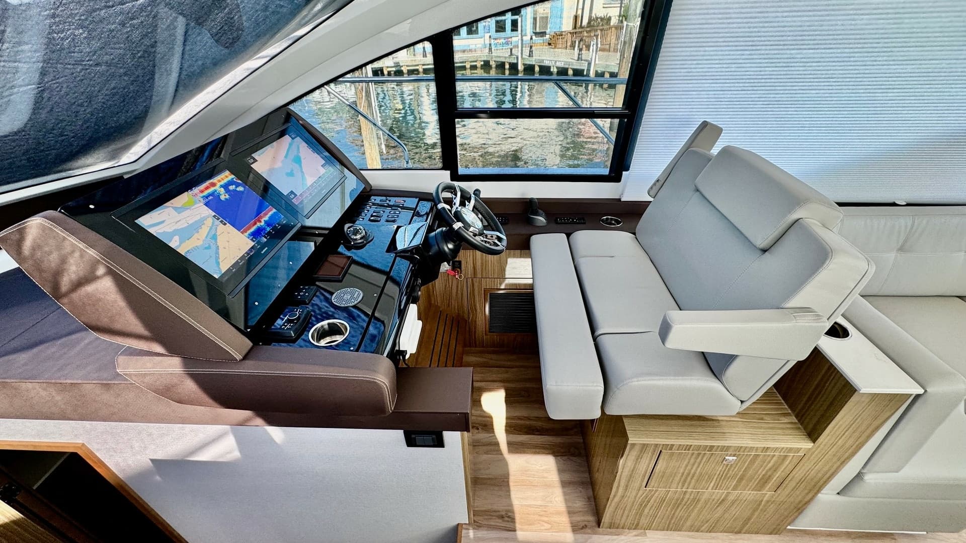 Helm Station with Dual Seating