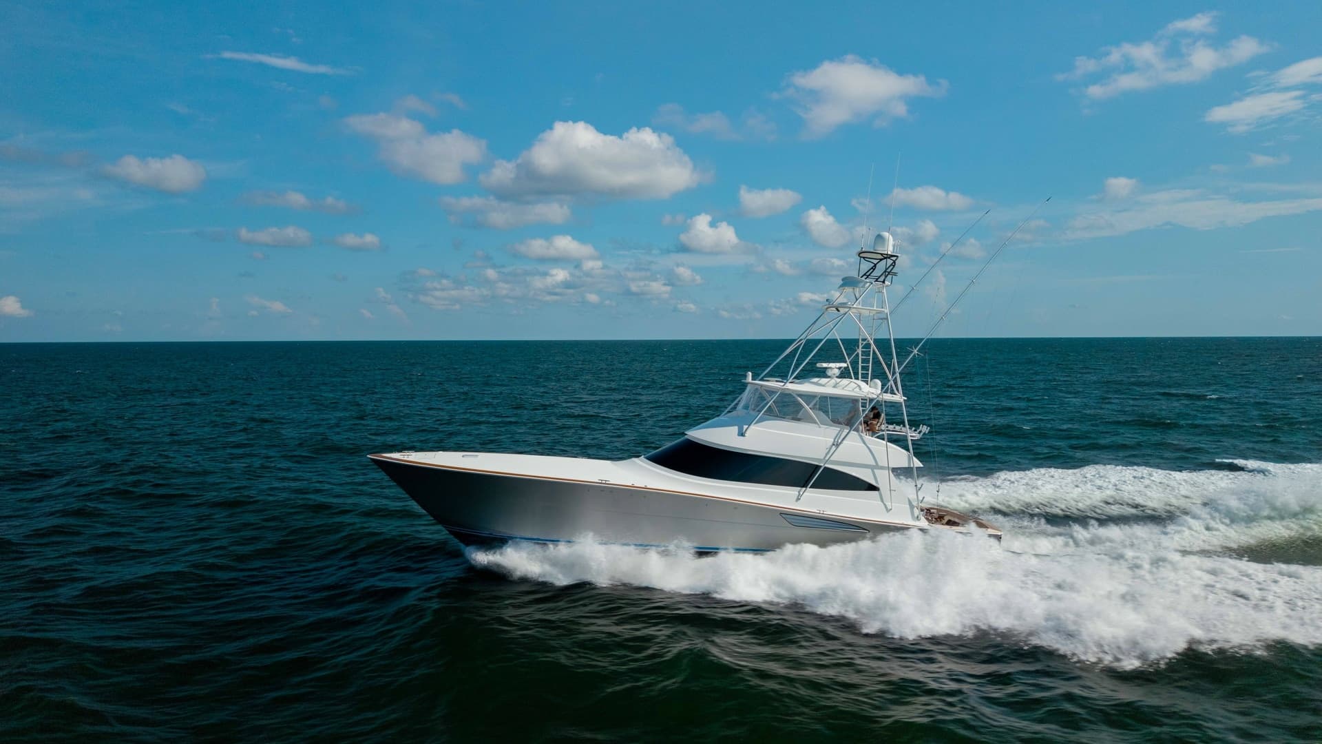 Viking 72 Convertible in Motion