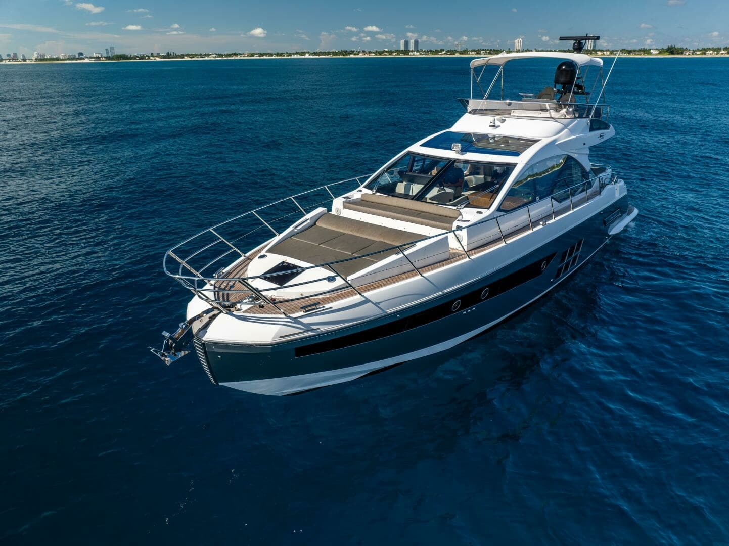 Azimut 60 - Azure - Profile