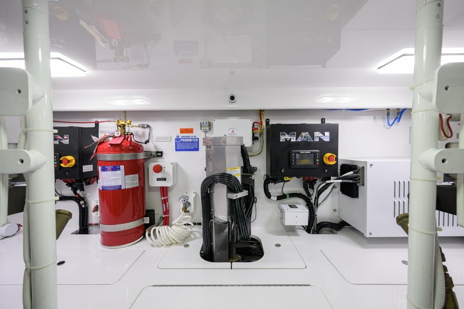 Viking 54 - Dog House - Engine Room