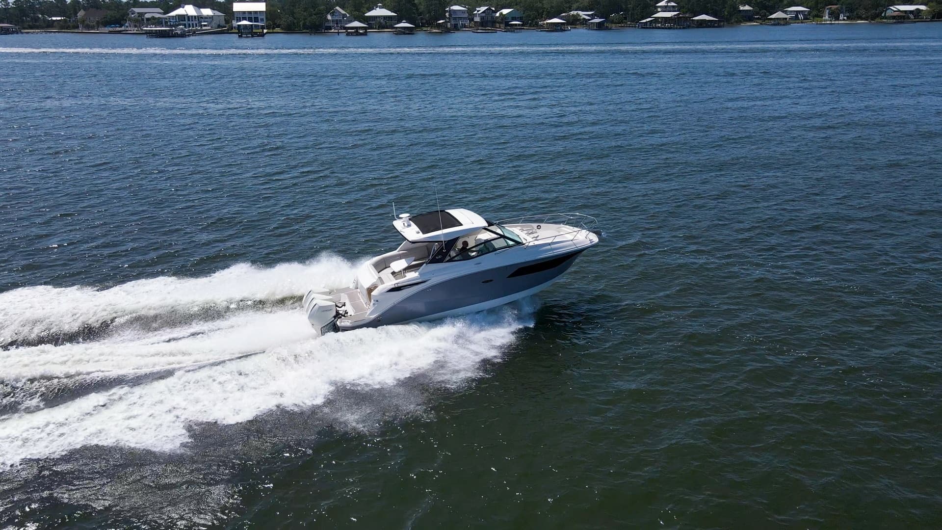 2022 32 Sea Ray 320 Sundancer OB Raya Sunshine Exterior Profiles (18)