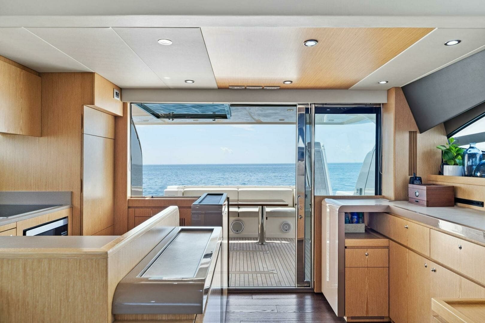 2013 Ferretti Yachts 620