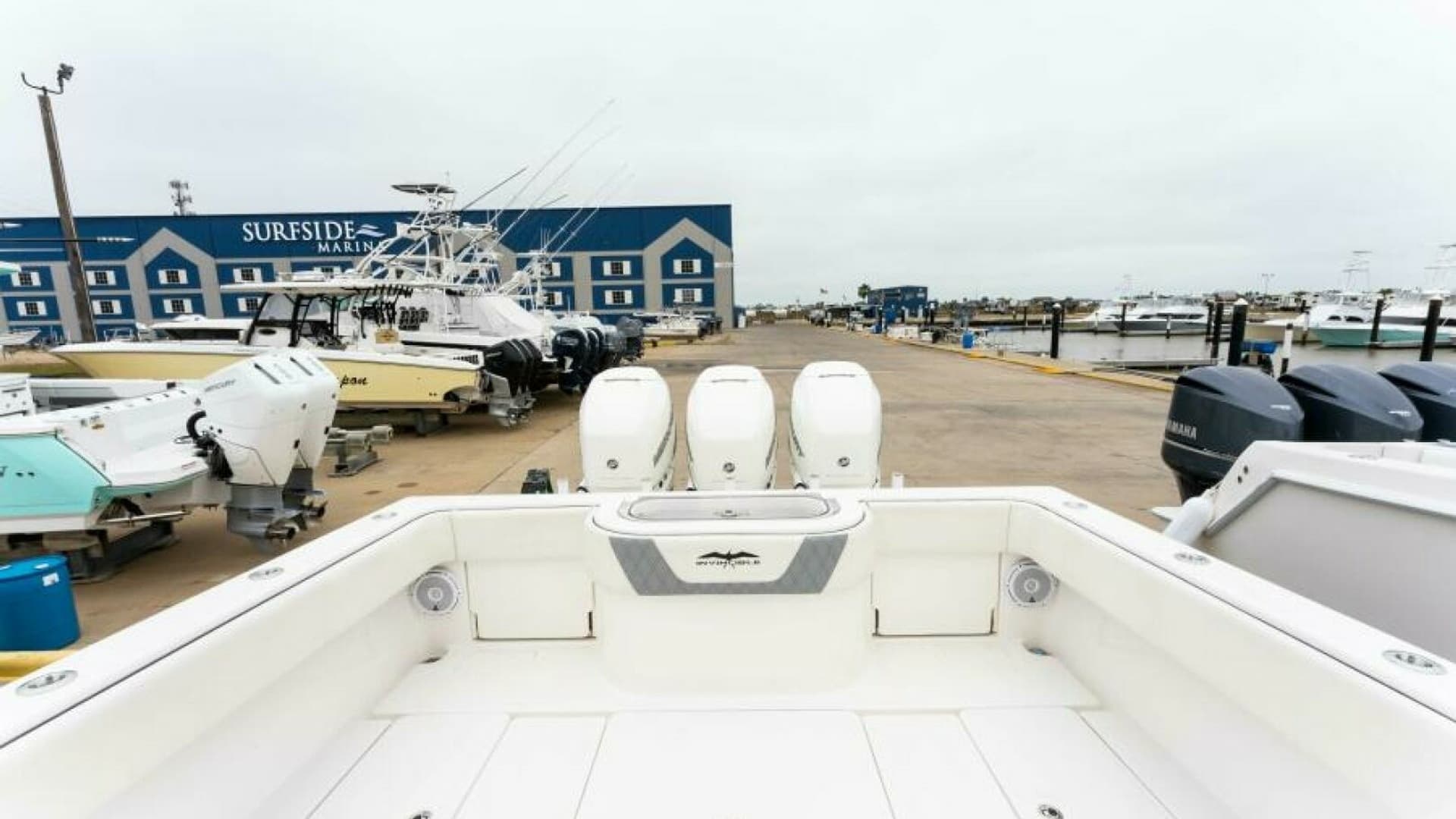 2019 Invincible 39 Open