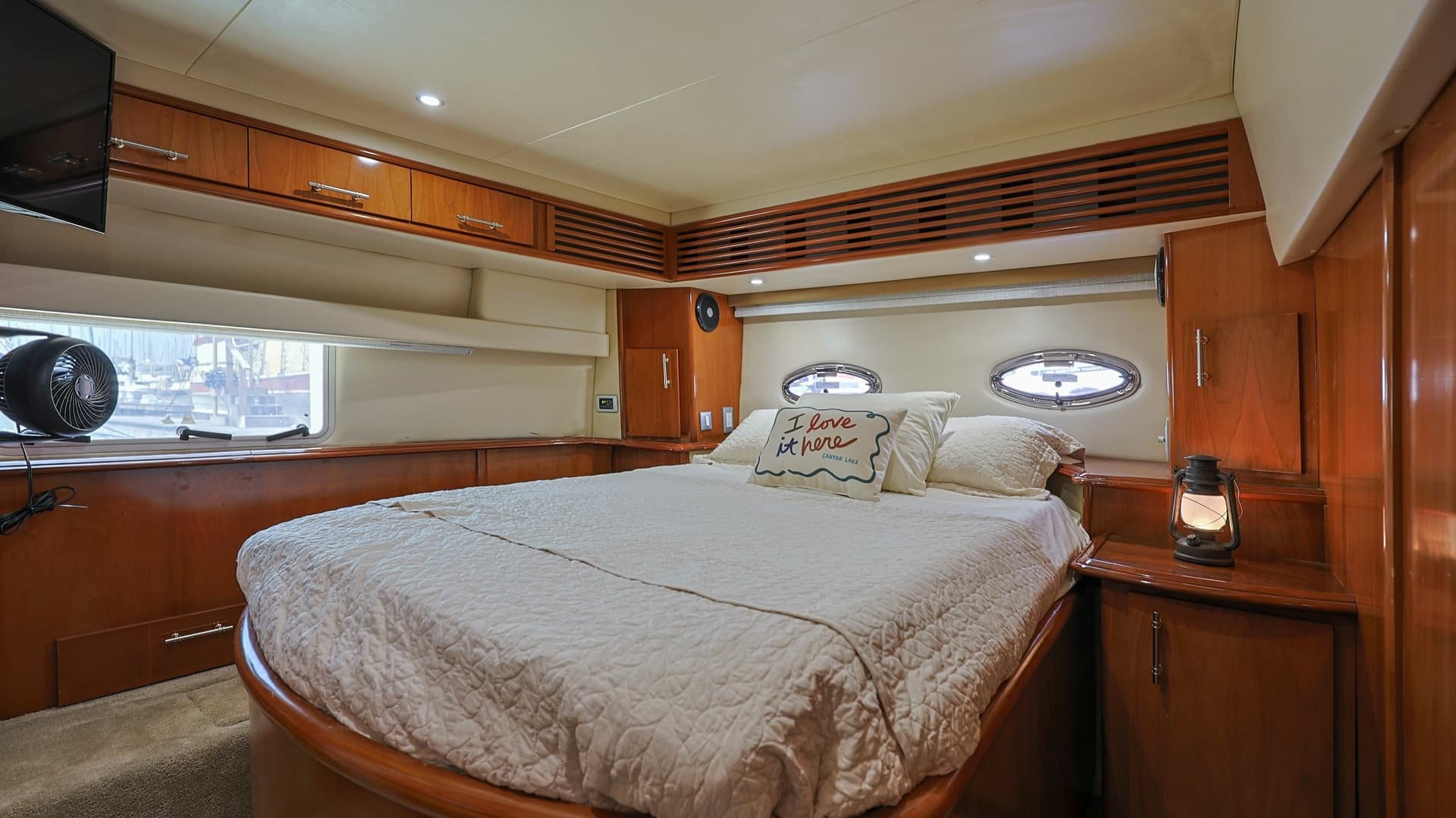 Master Stateroom with Queen Berth
