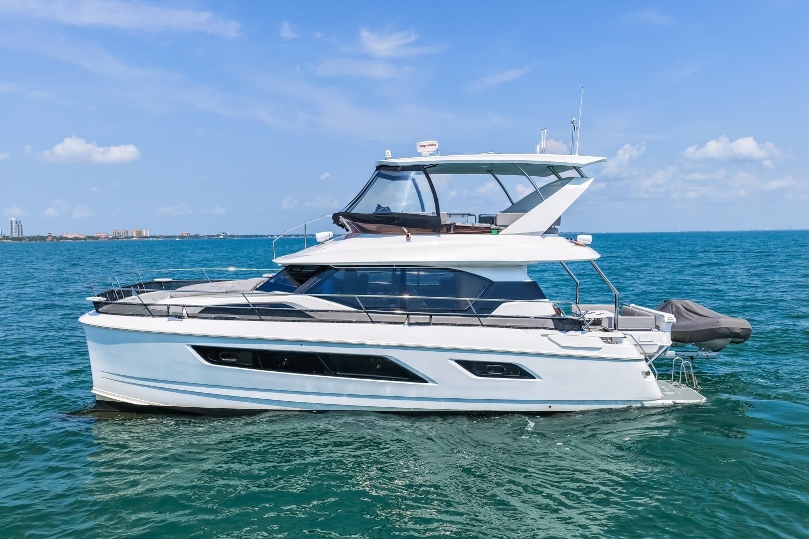2021 44 Aquila MY Memories Not Dreams Port Profile