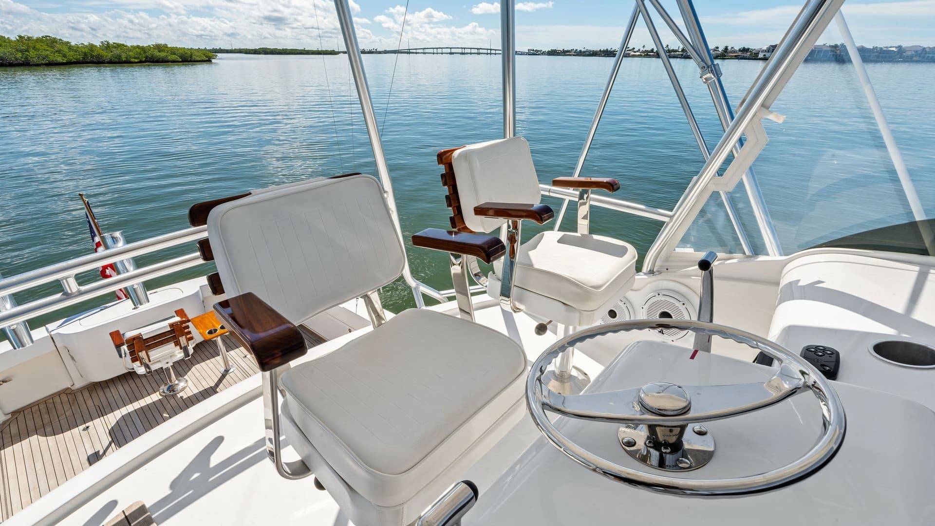 Flybridge Helm with Seating