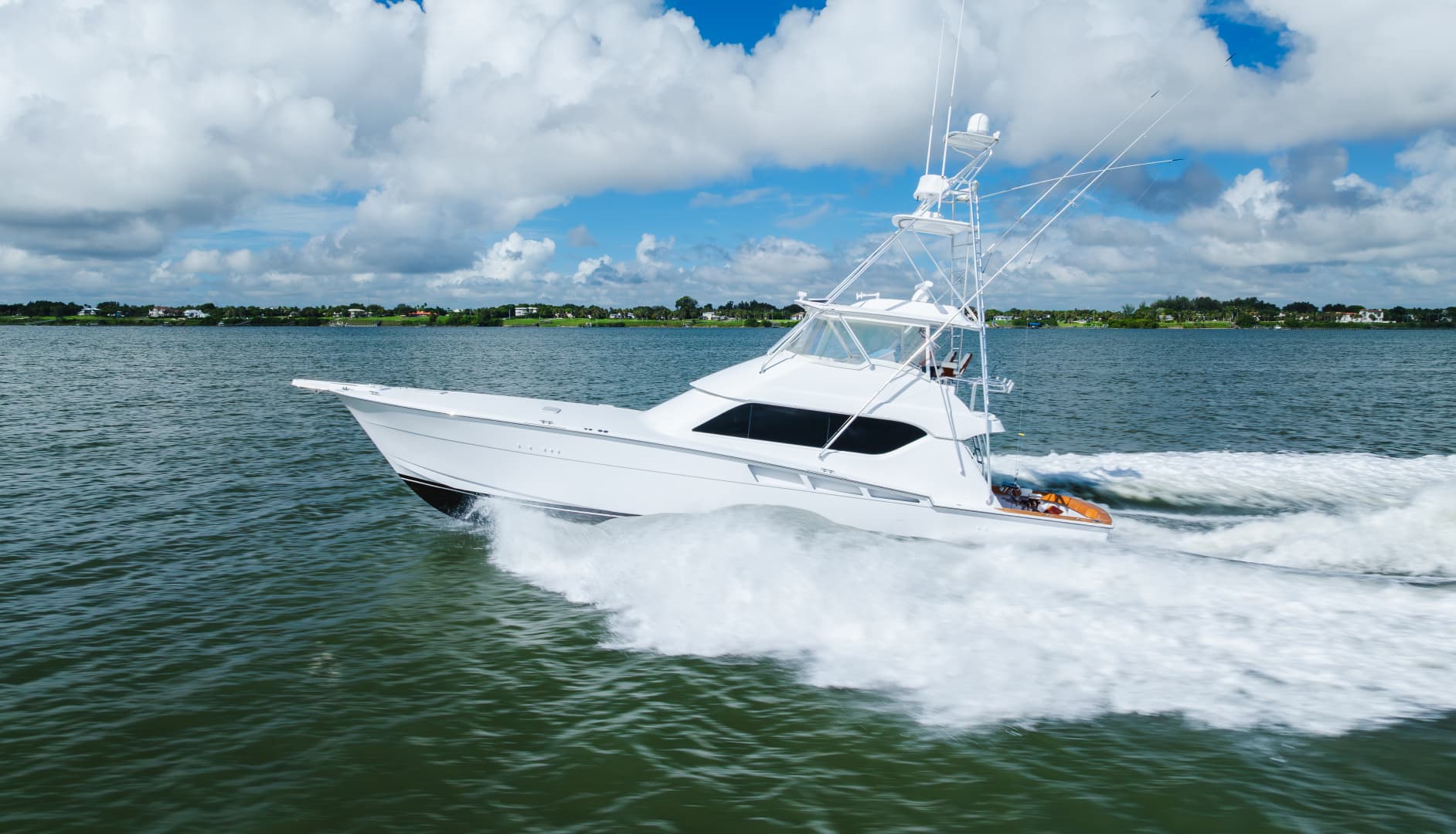 2005 Hatteras 60 Convertible