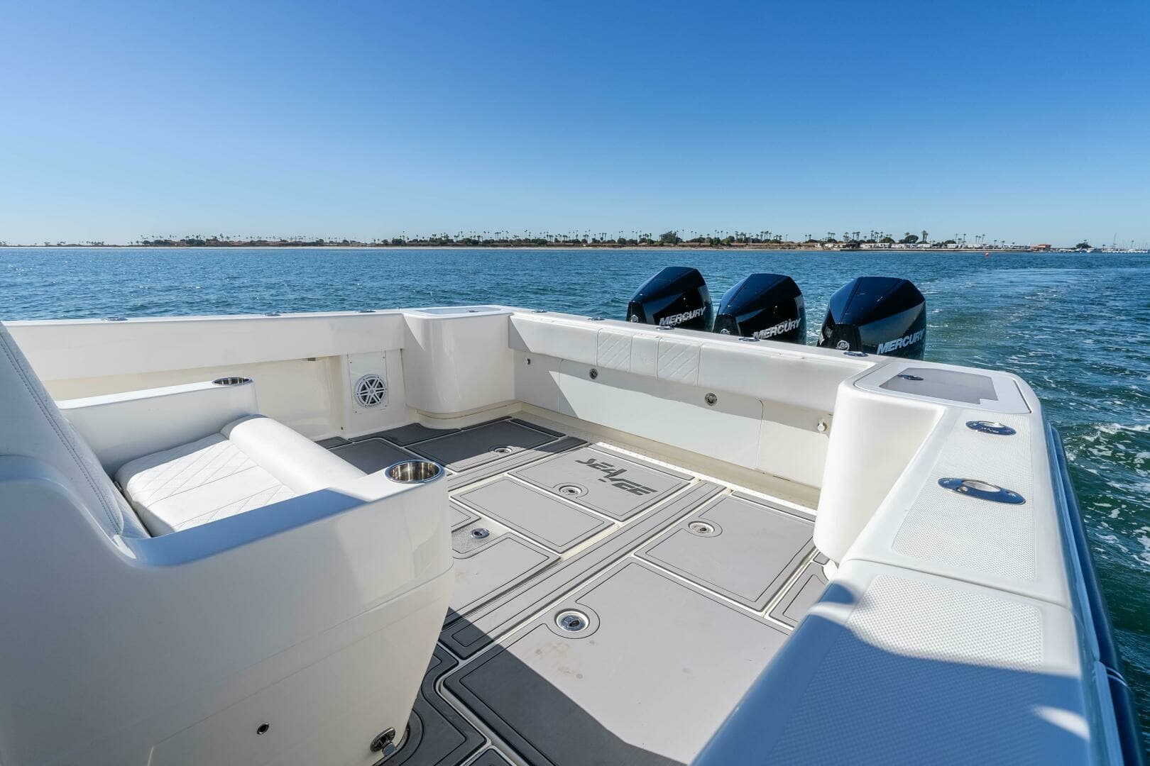 2018 SeaVee 370 Z "Susan L"