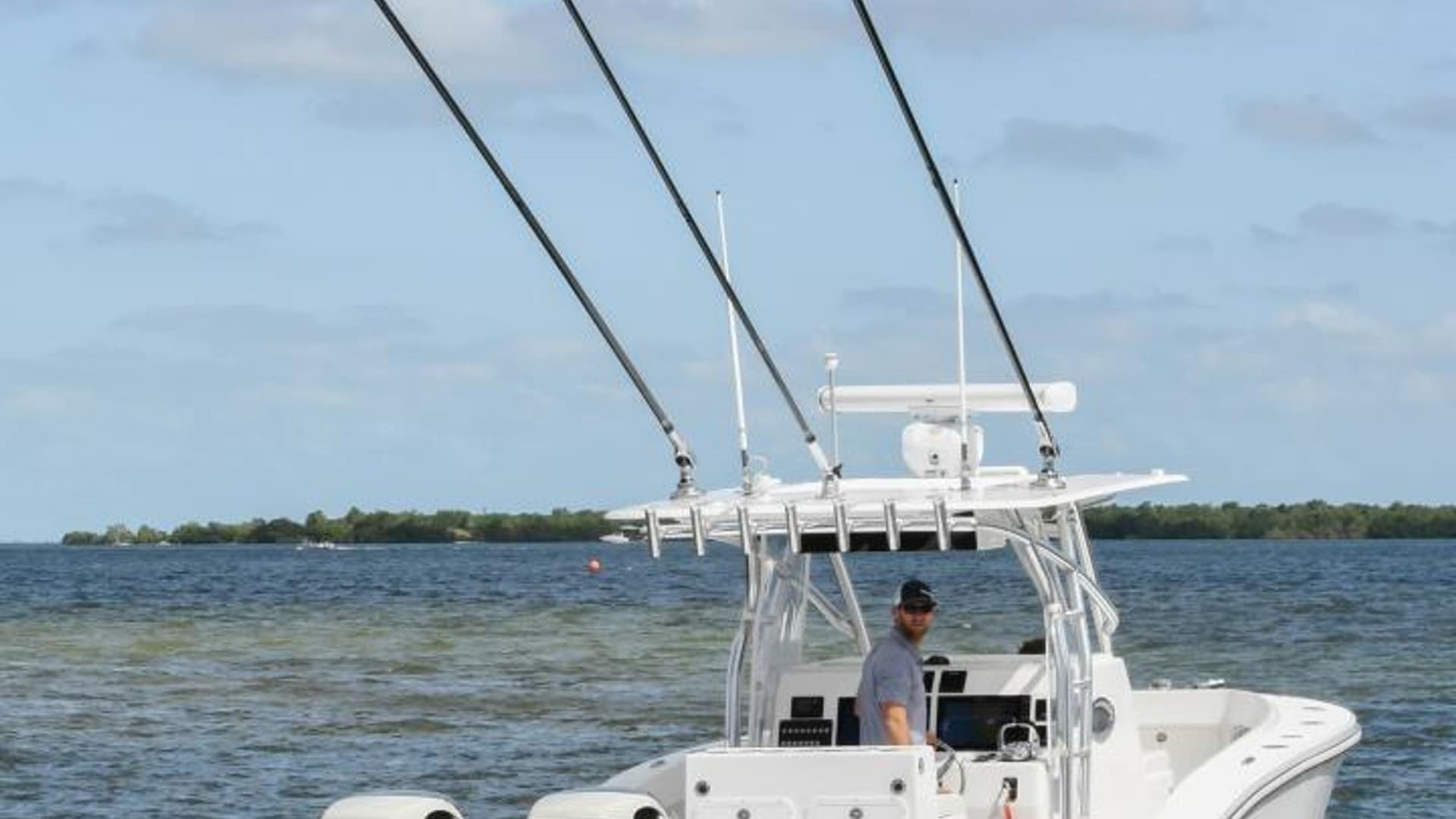 2019 Ocean Master 336 Center Console 