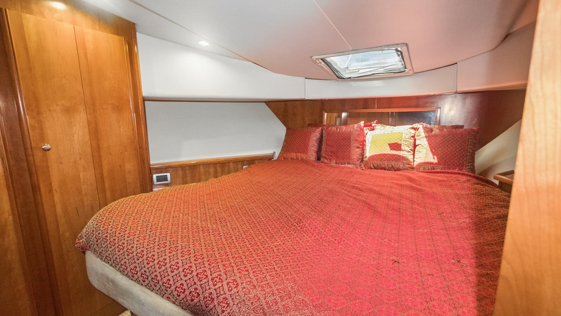 Forward Stateroom with Queen Berth