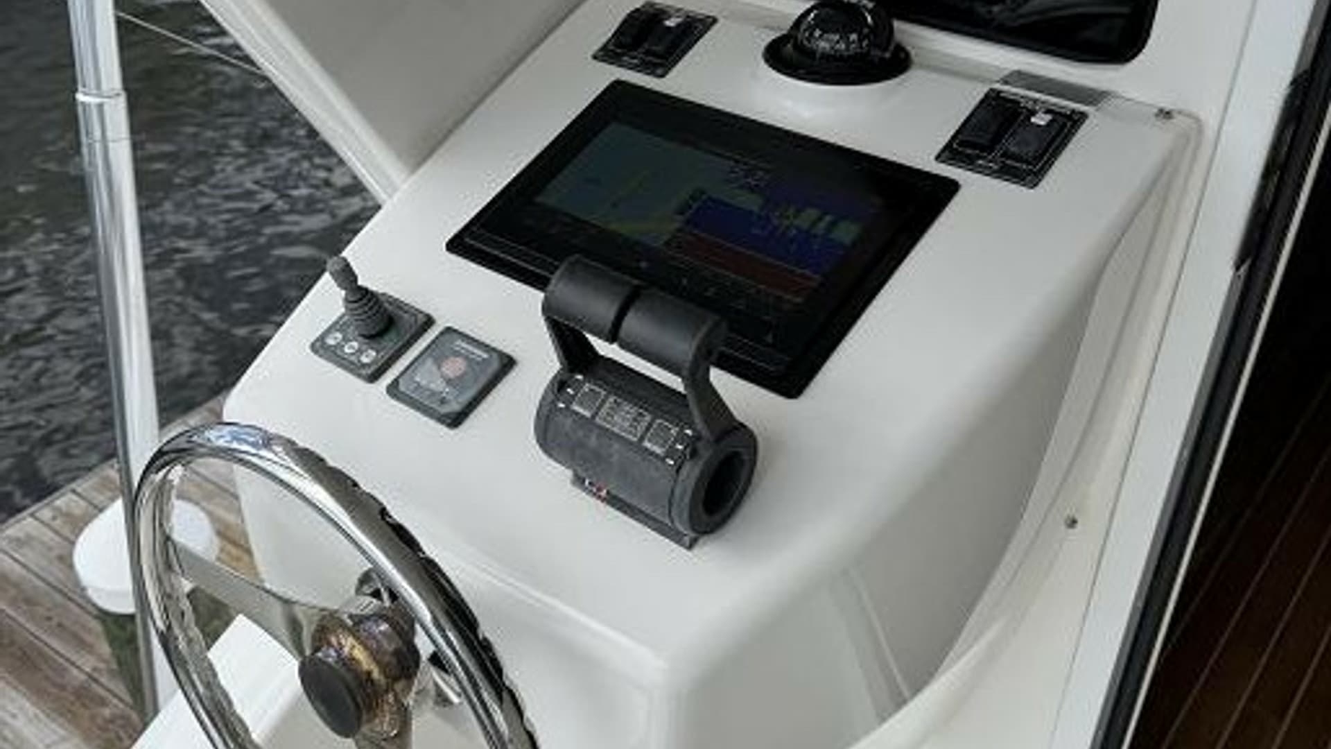 2007 74 Viking 74 Enclosed Bridge Never Settle - Flybridge Cockpit Area Steering Station