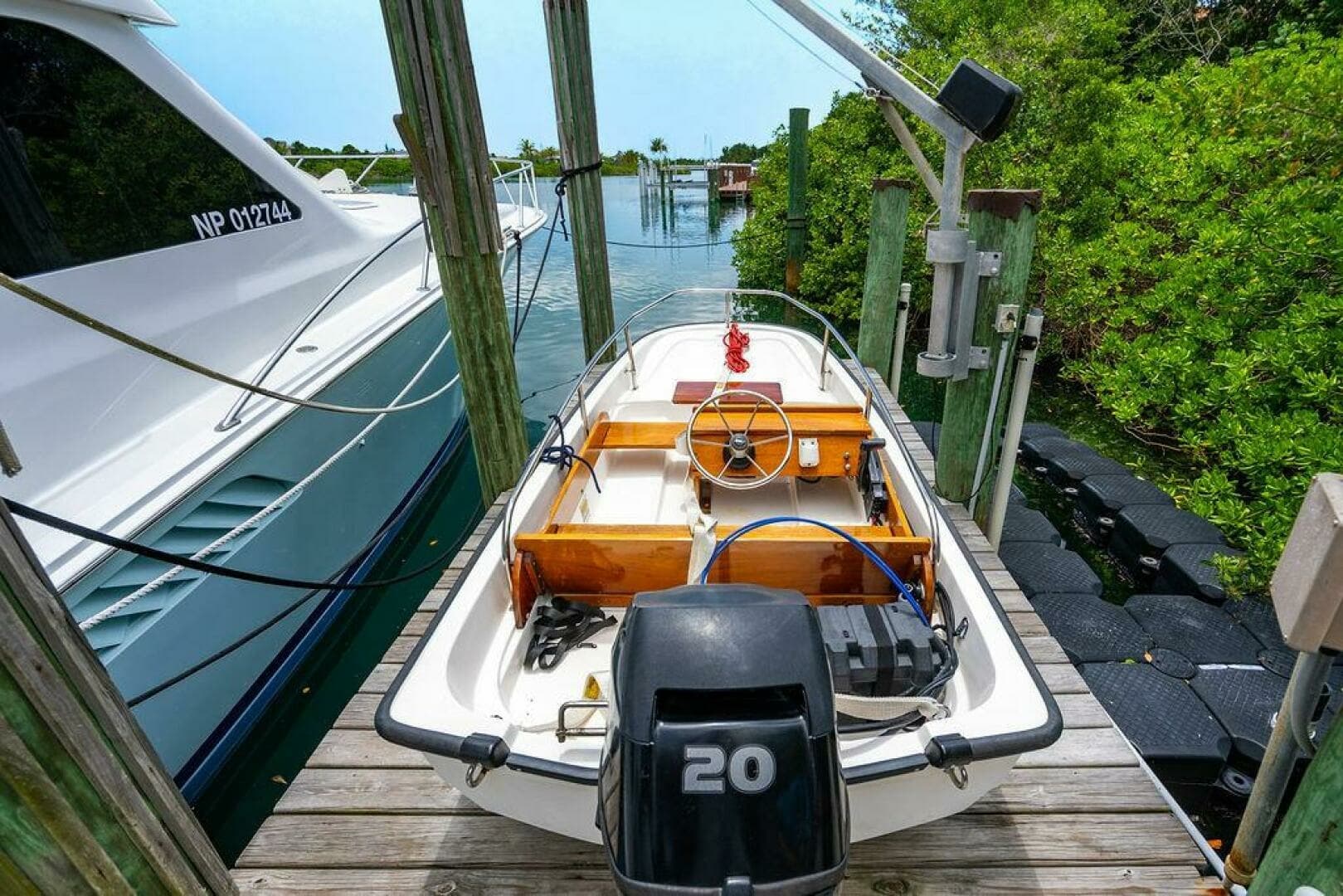 1999 Viking 55 Convertible