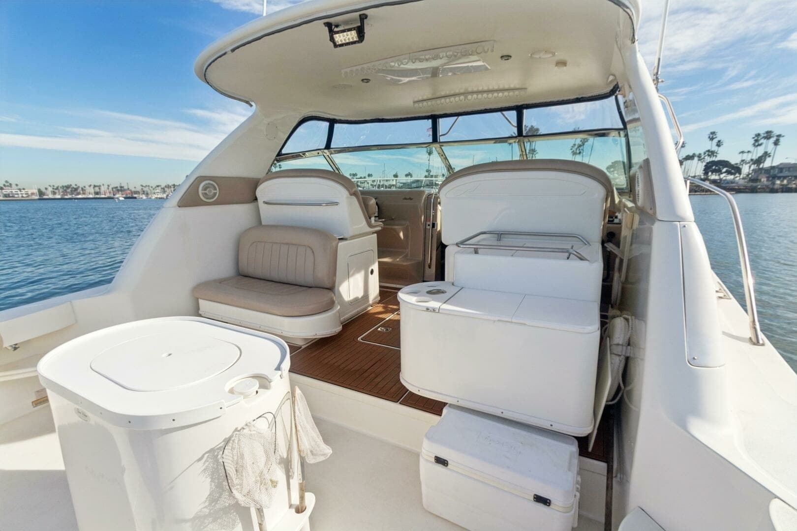 2000 Sea Ray 370 Express Cruiser