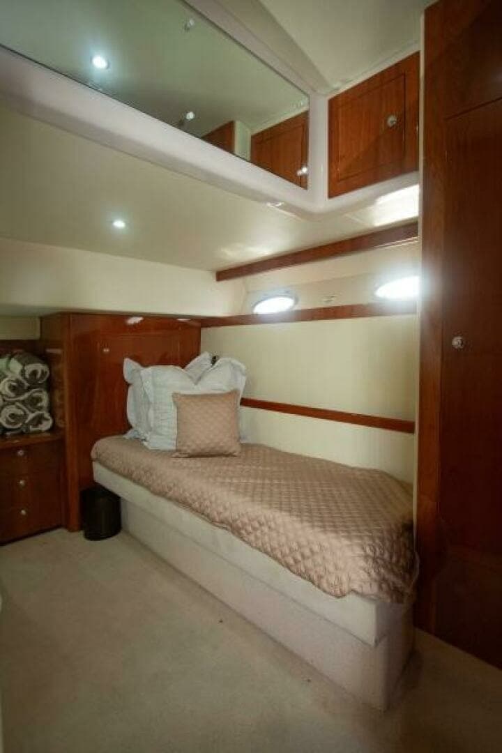 2012 Riviera 50 Sport Yacht - "CONTESSA": Guest Cabin with Single Berth