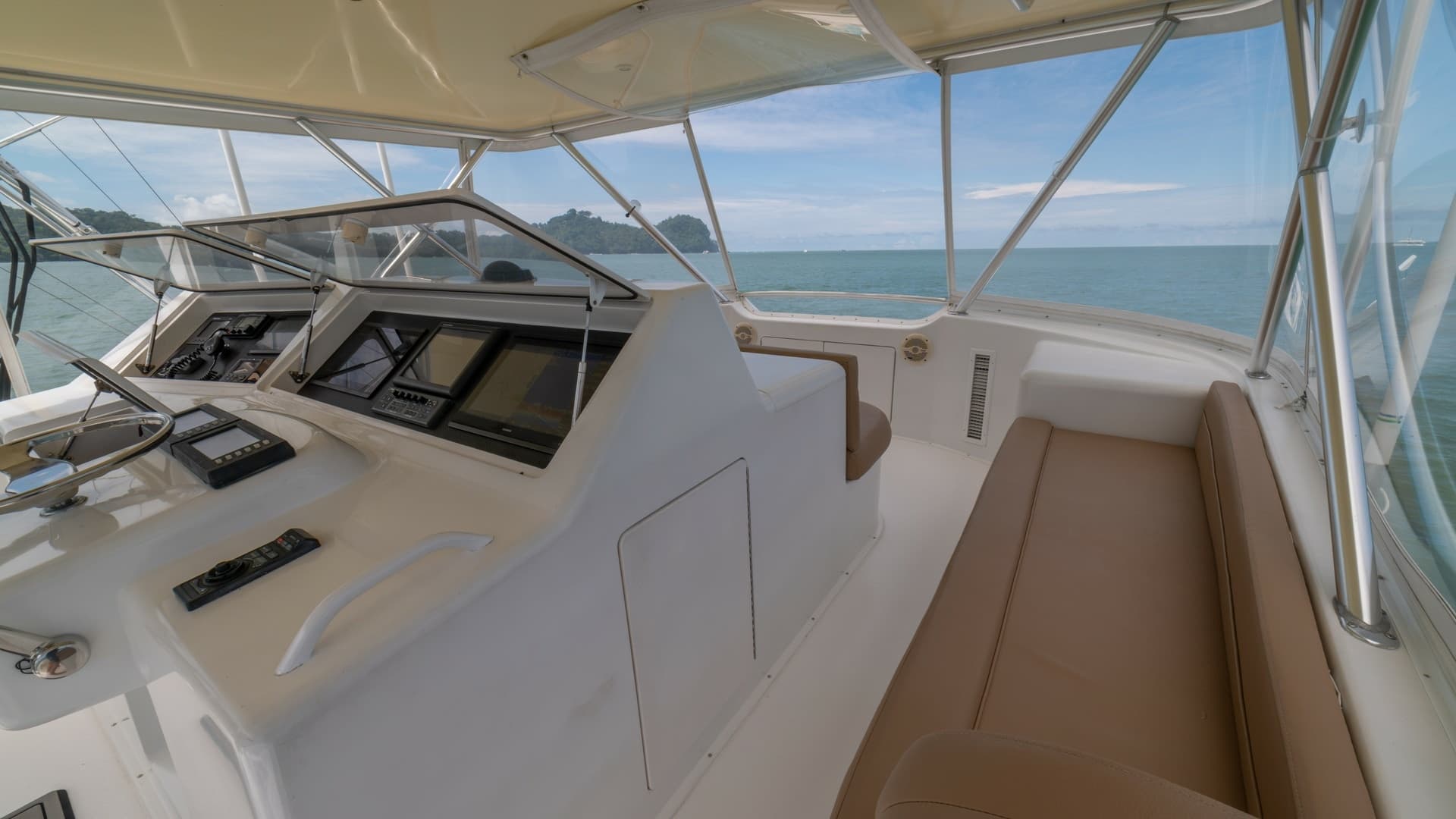 Flybridge Helm with Seating 2002 Viking 61 Convertible