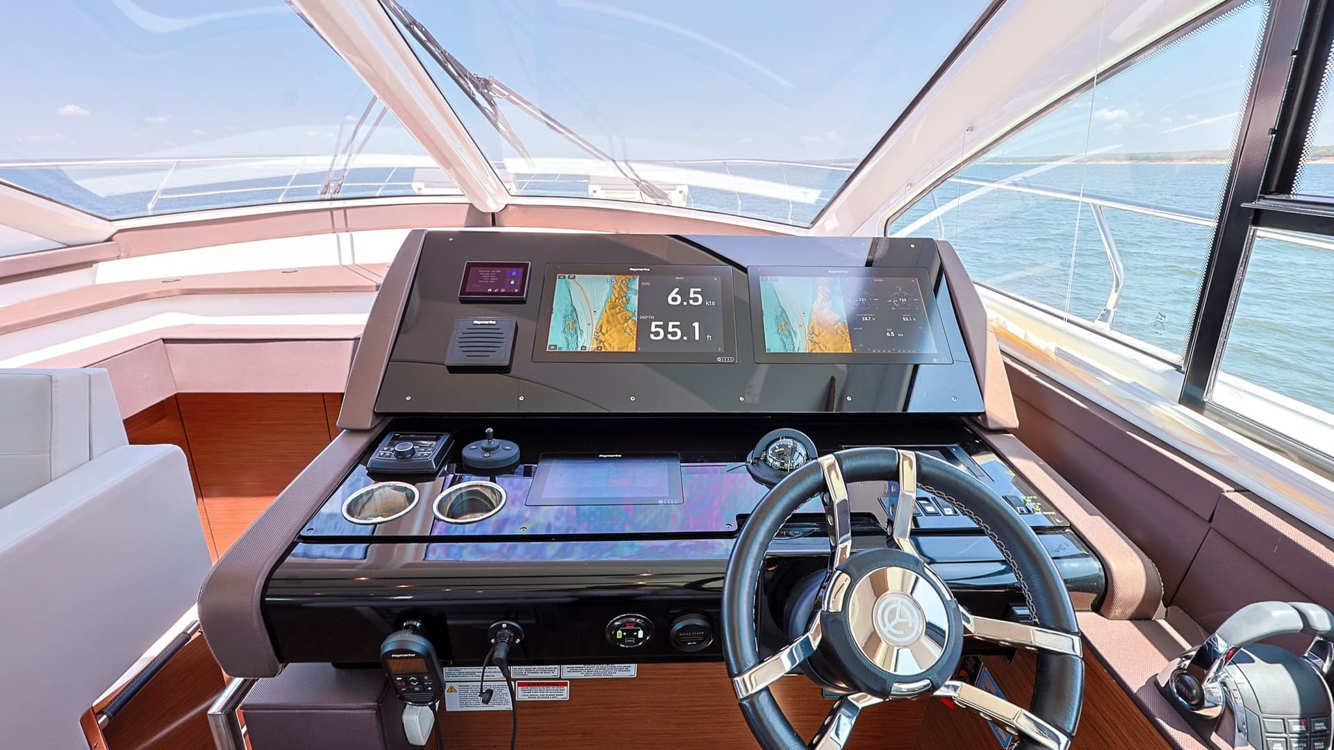 Helm Station with Advanced Navigation