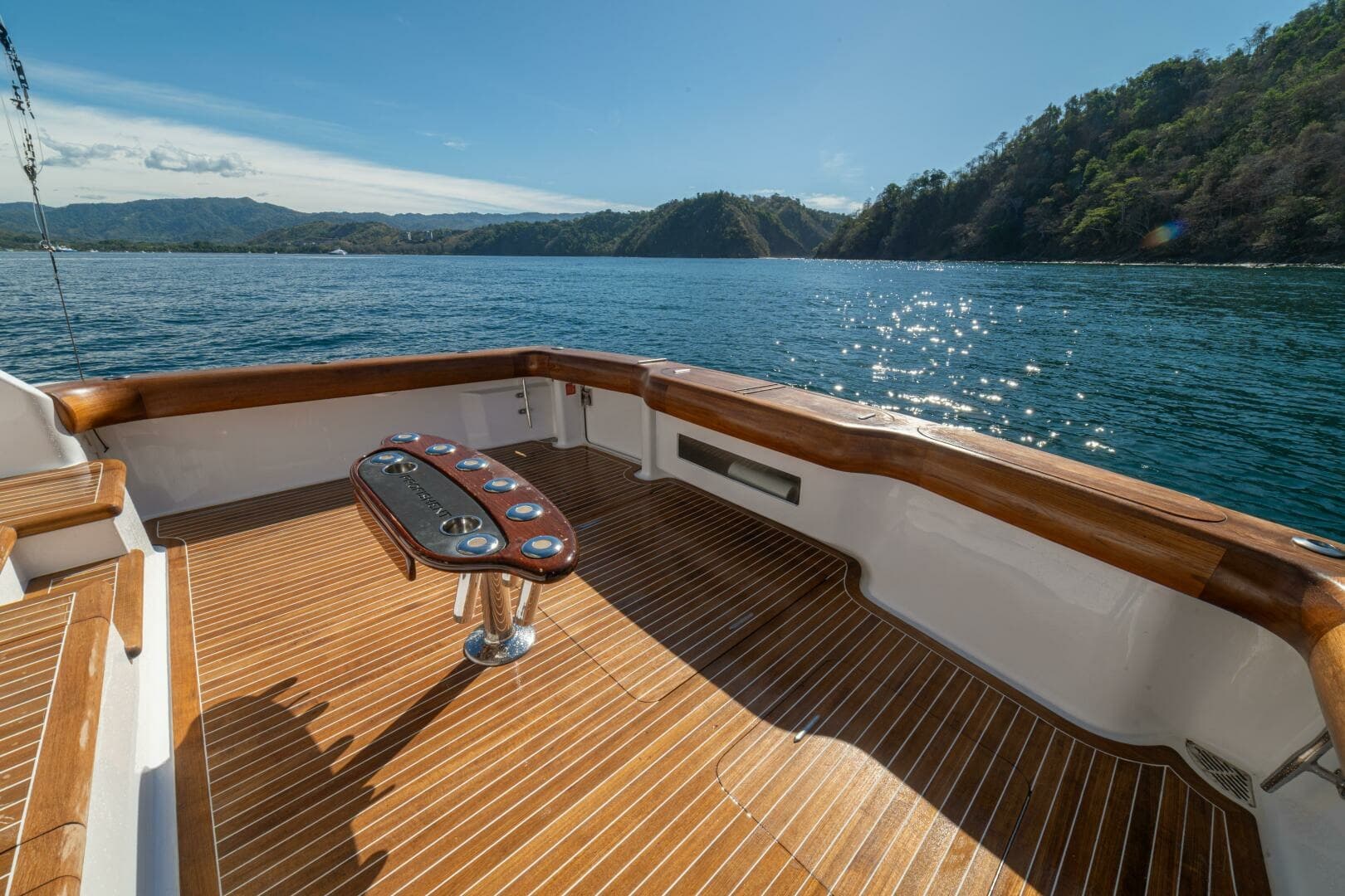 2006 Viking 56 "Scandaloso" - Cockpit