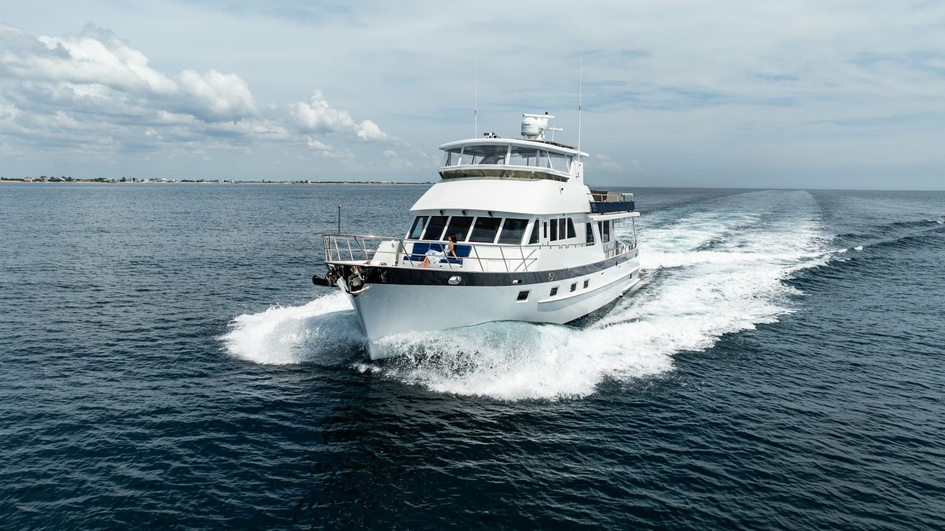 Alaskan 70 OHANA - Exterior