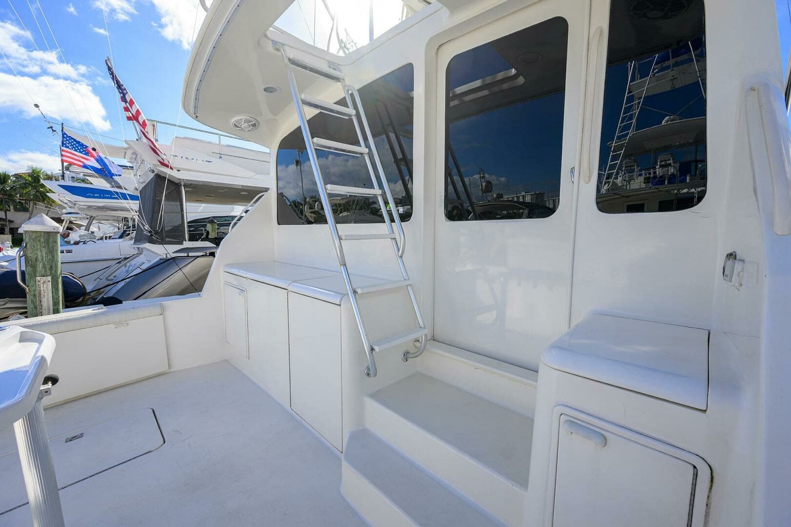 2001 Ocean Yachts 56 Super Sport
