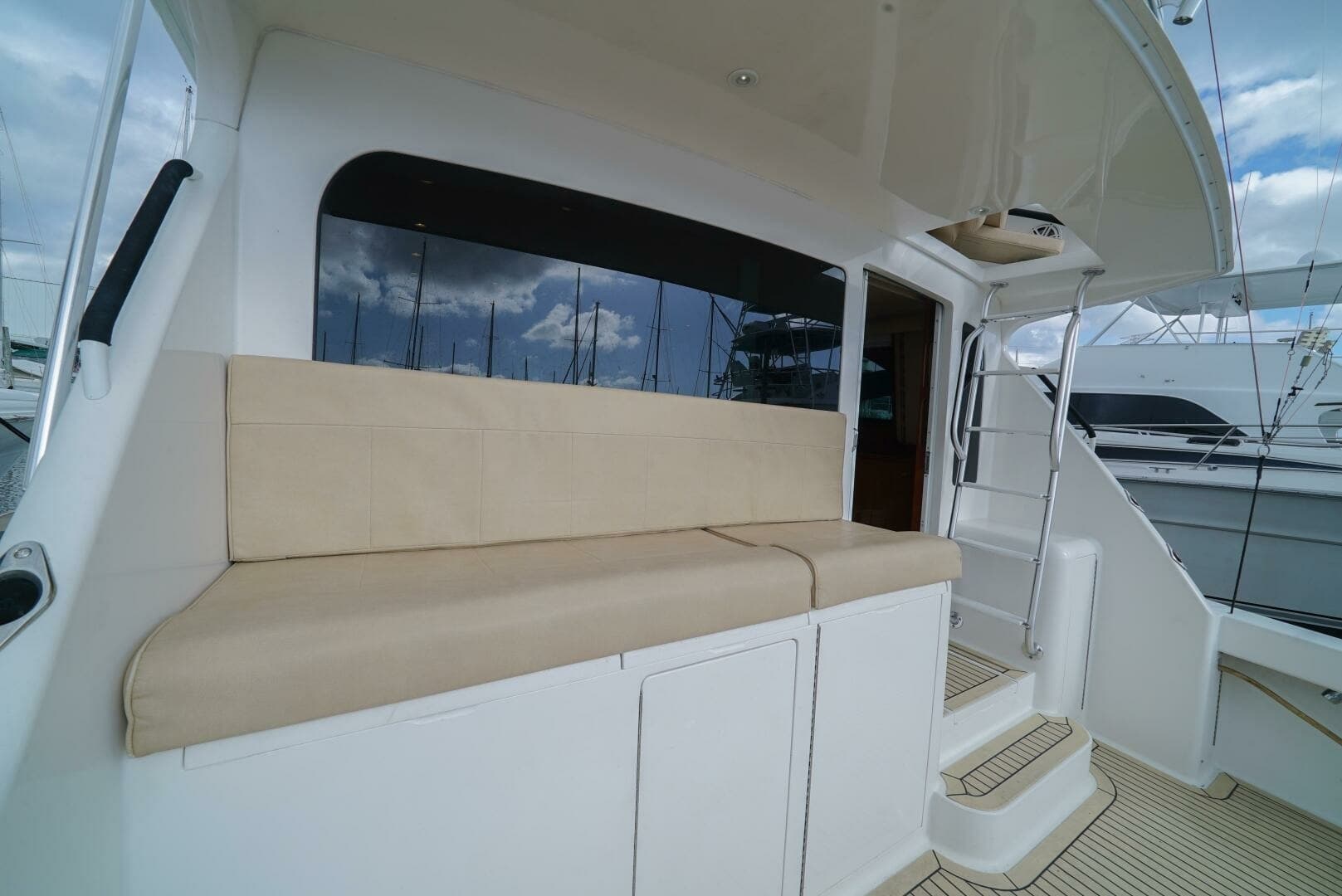 2007 Viking 45 Convertible Bad Habits