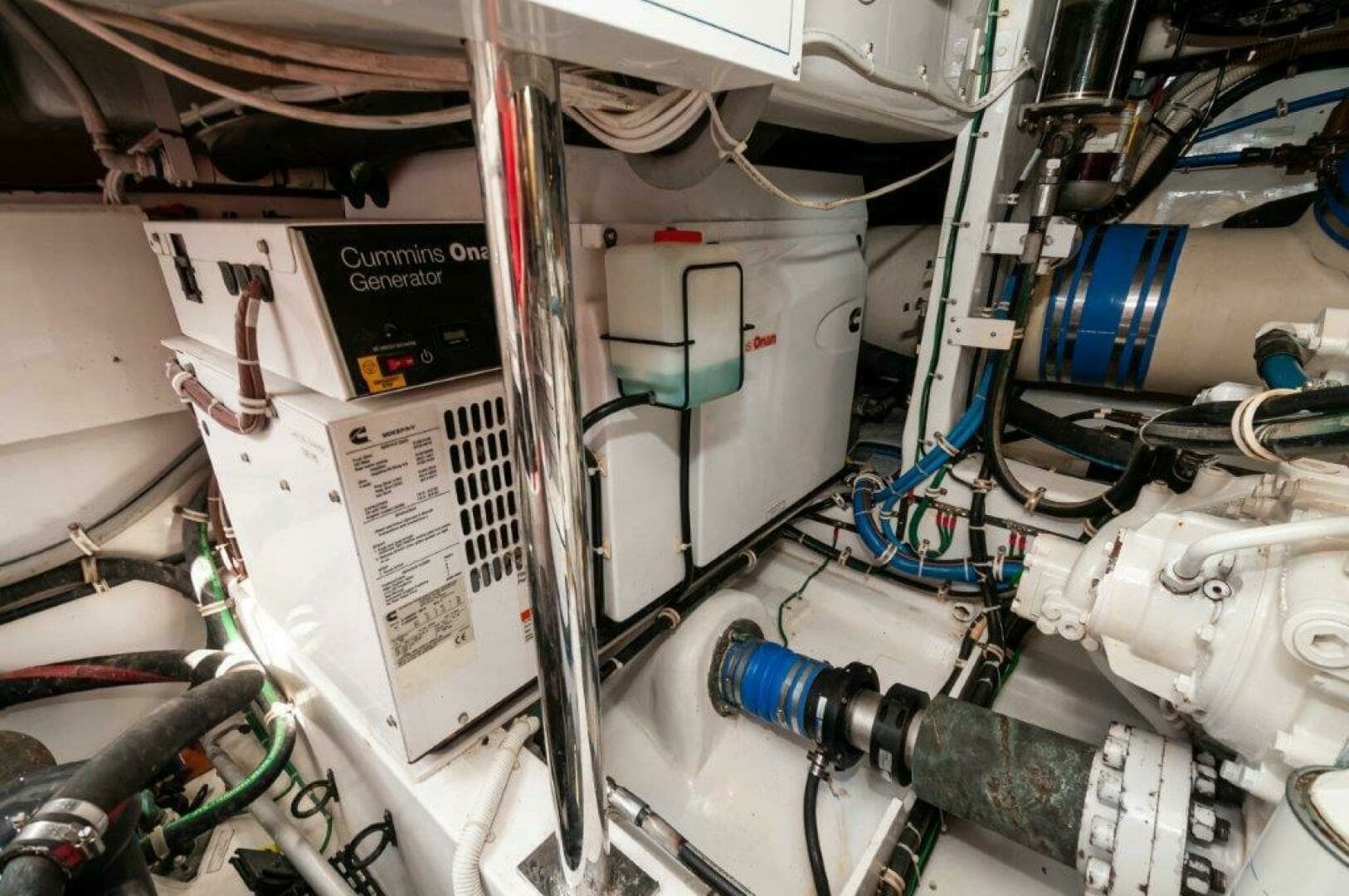 2016 Hatteras GT60  KNOT ON CALL  Port Generator