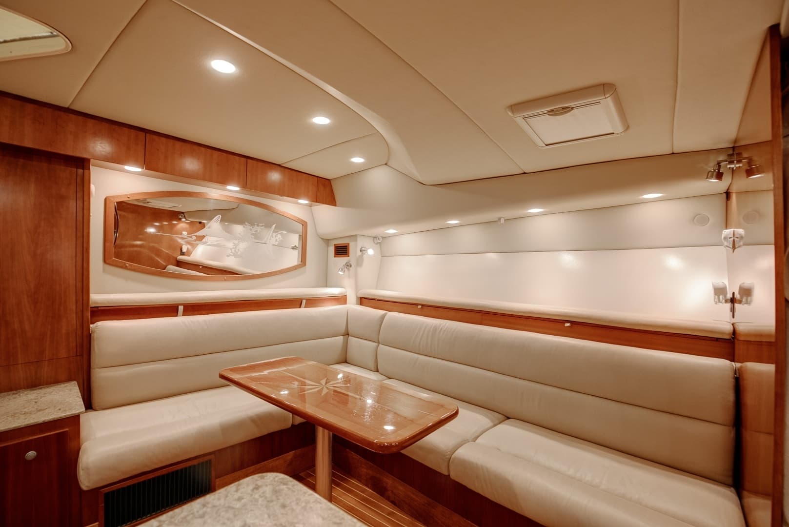 Rampage 41 - Empty Pockets - Interior Cabin Seating